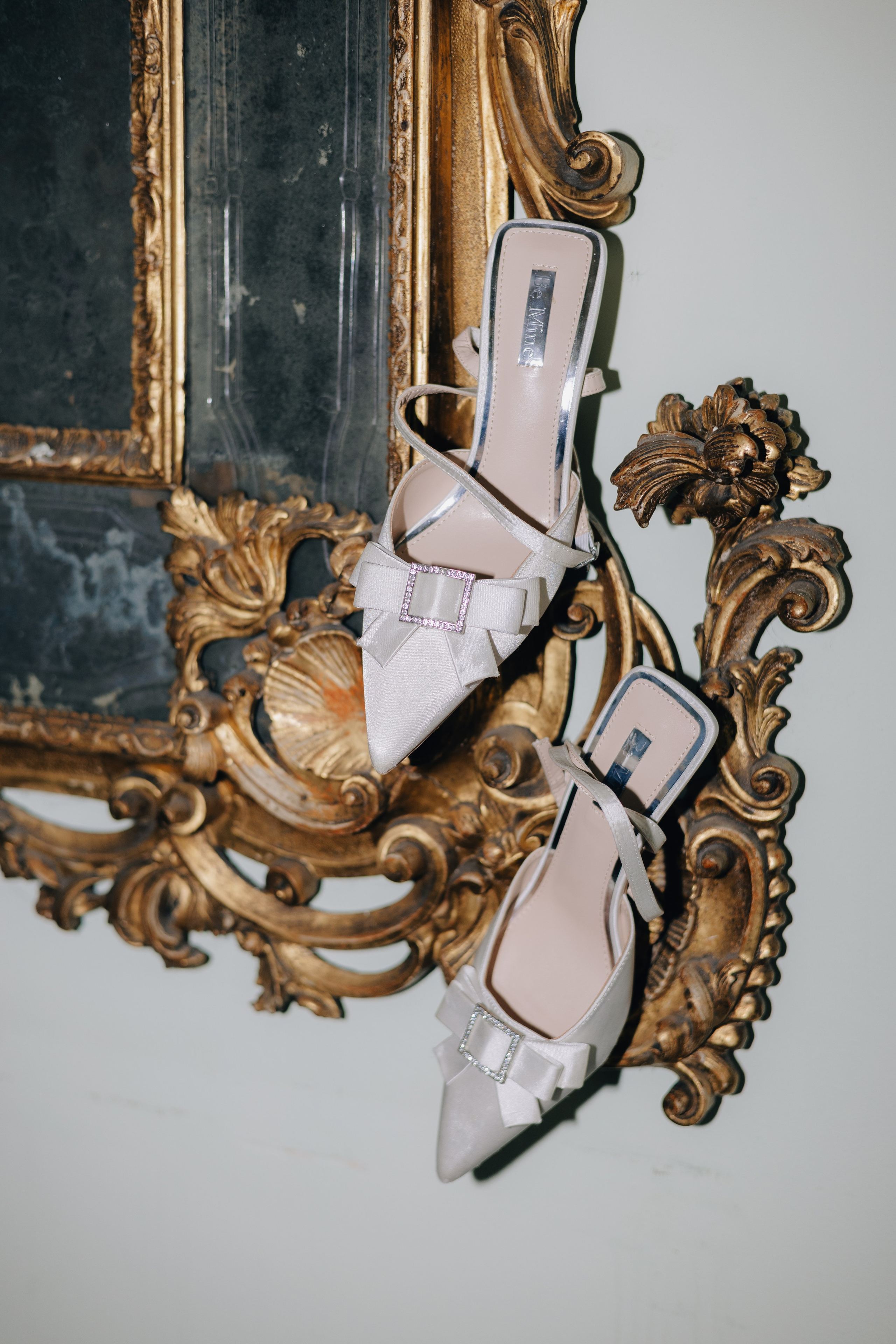 Catherine and Samuel. Sara Luca Wedding Photographer in Italy and Europe