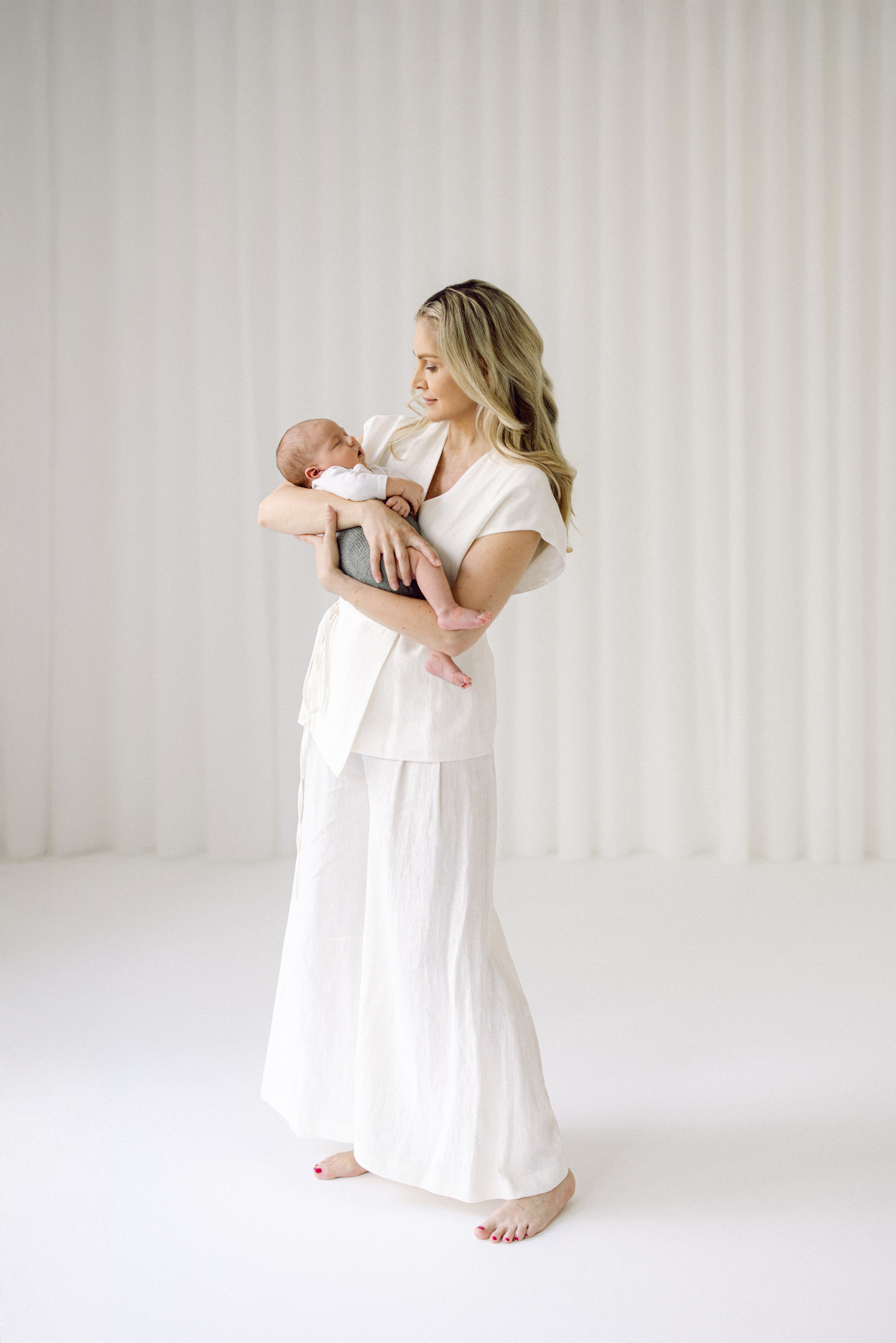 Newborn-Fotografie im Raum Zürich — mit Herz und Blick fürs Wesentliche. Wedding and Family Photographer Switzerland and Italy. Valeria Diaz