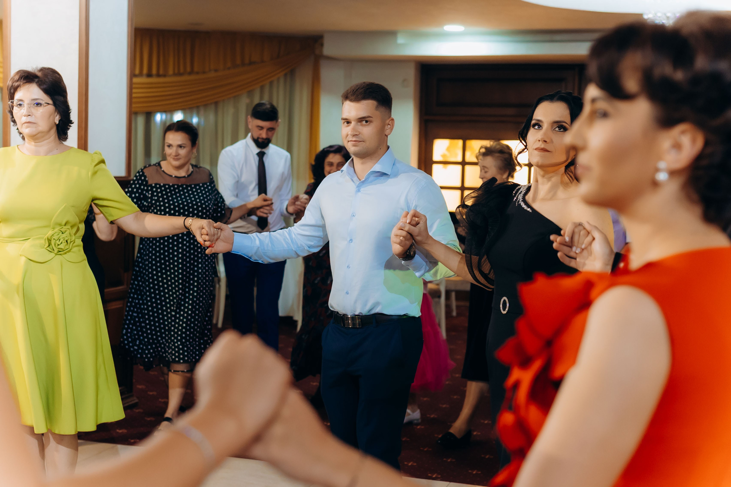 Loredana & Emilian – Ziua Nunții | Videografie - fotografie Botez Suceava, Iași, Botoșani. Servicii foto-video profesionale, pentru momente de neuitat