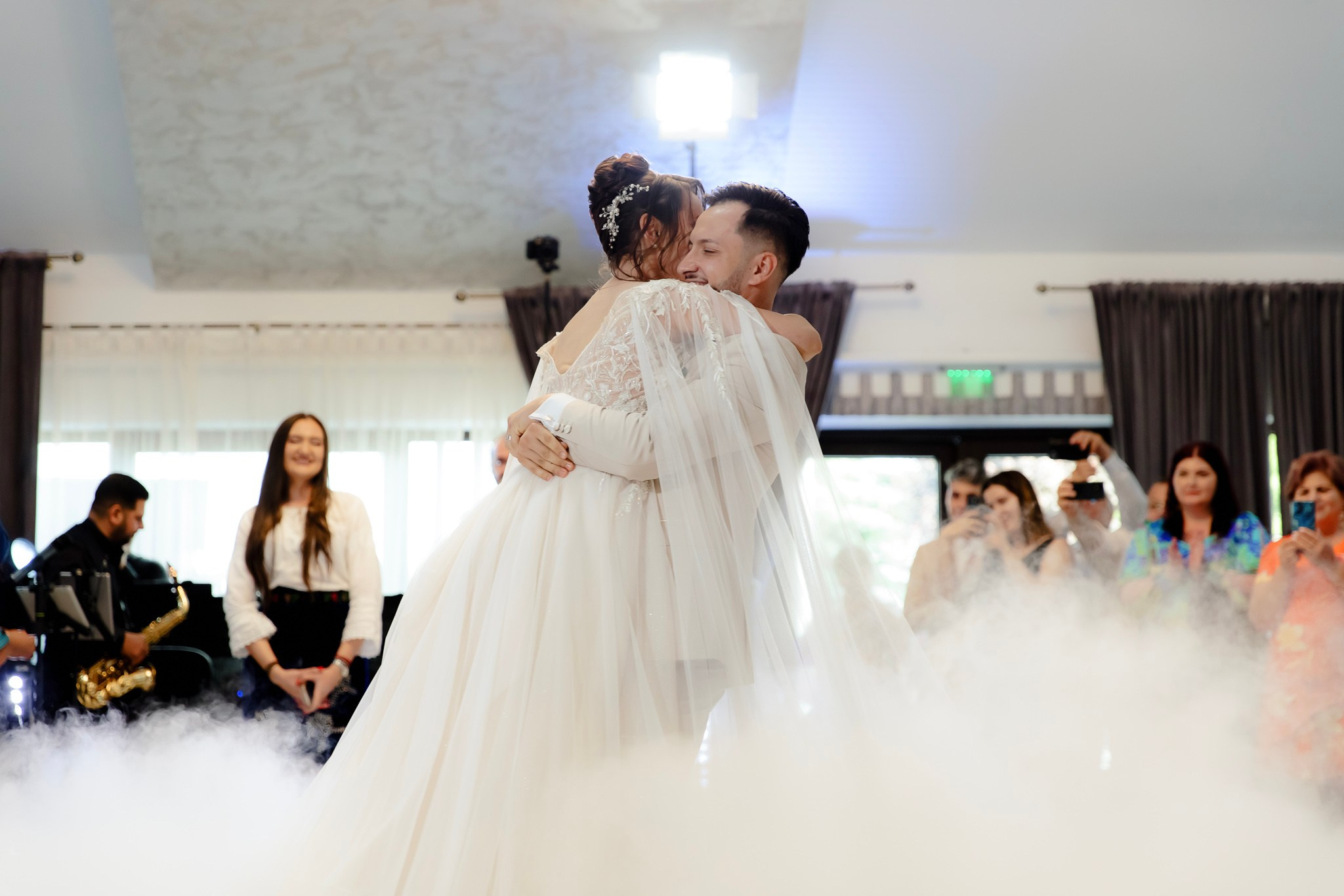 Ioana & Ionuț | Nuntă de poveste la Păstrăvăria Poiana din Mălini județul Suceava. Servicii foto-video profesionale, pentru momente de neuitat