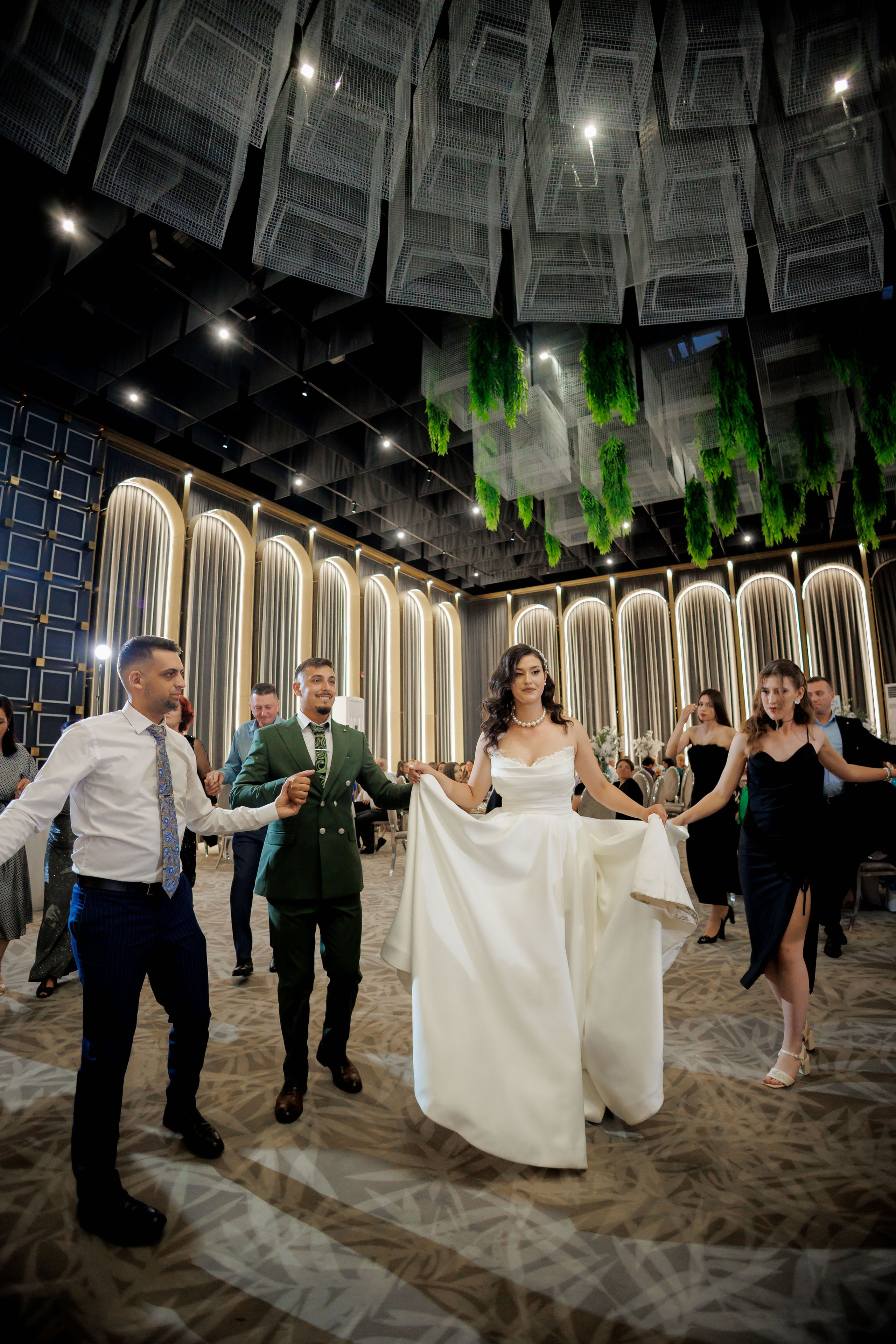 Nunta Nicoleta & Răzvan | Fotografie & Videografie Profesională. Servicii foto-video profesionale, pentru momente de neuitat