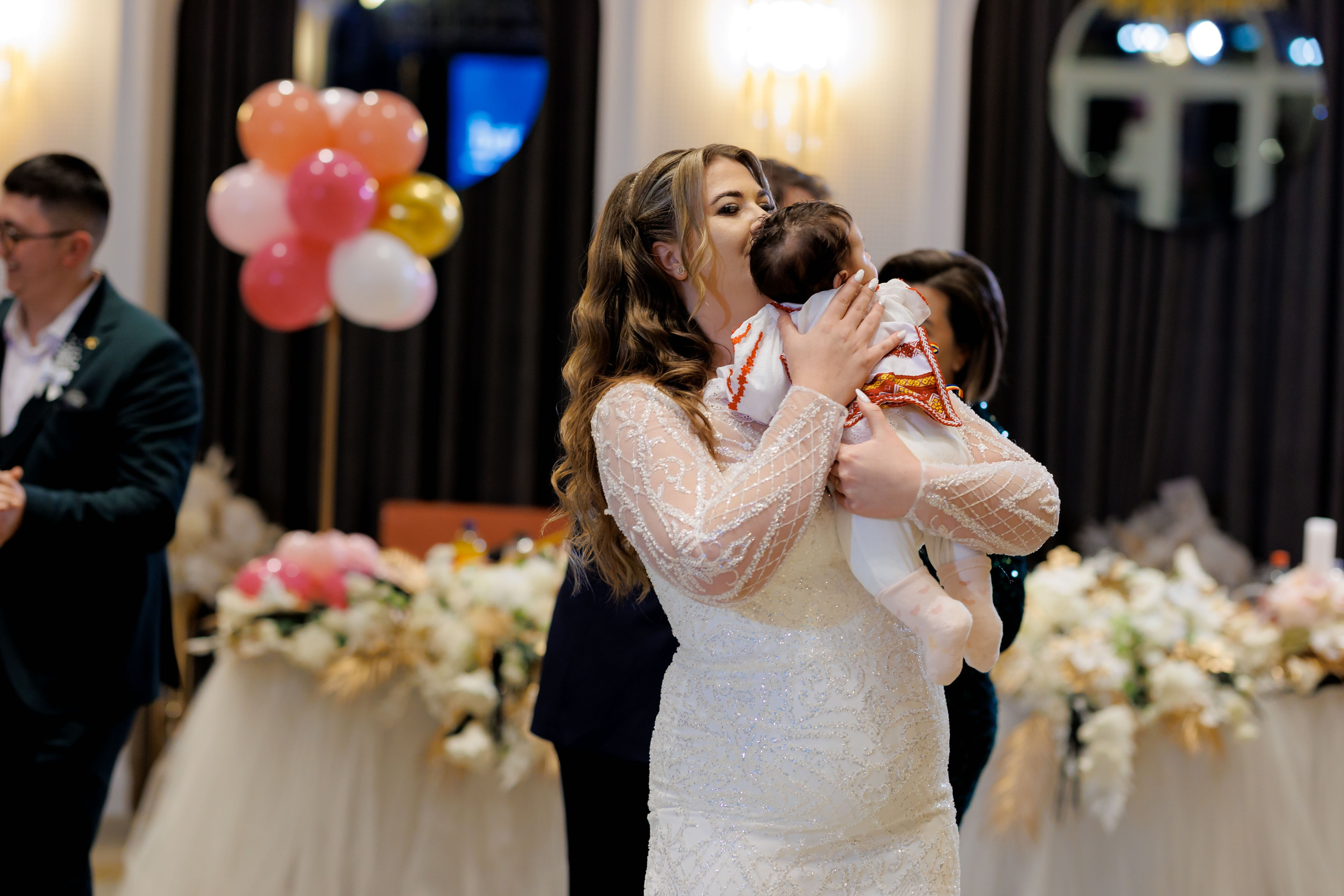 Povestea voastră, regizată de noi |Cristi Turculet Videograf Nuntă Suceava | wedding highlight. Servicii foto-video profesionale, pentru momente de neuitat