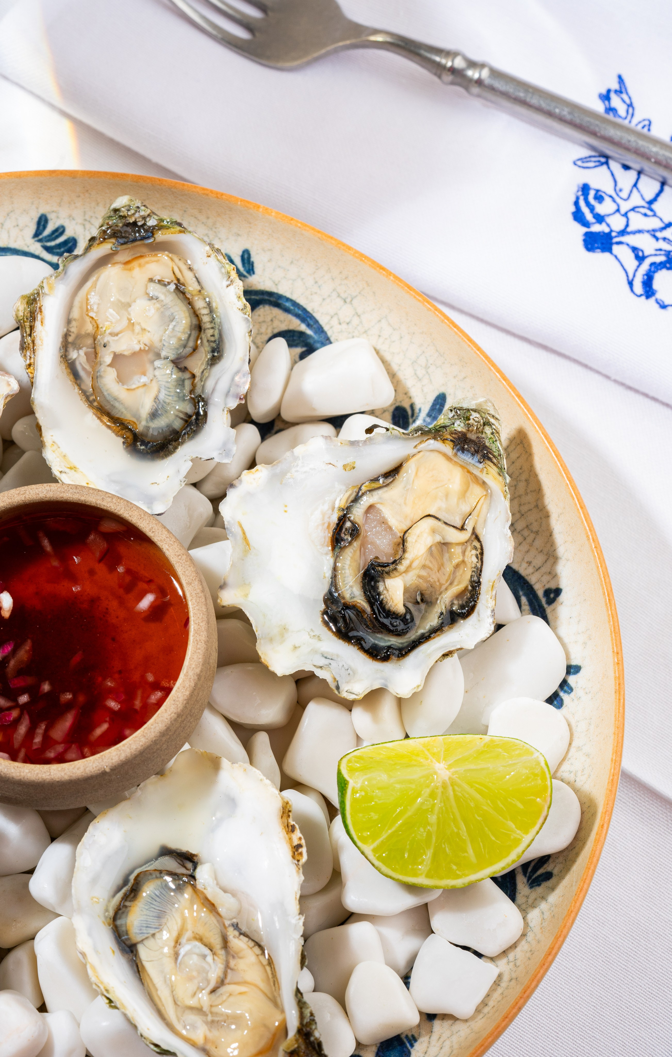 Контентная съёмка: греческая таверна «MITI». Arina Leonova — Food photographer Tbilisi