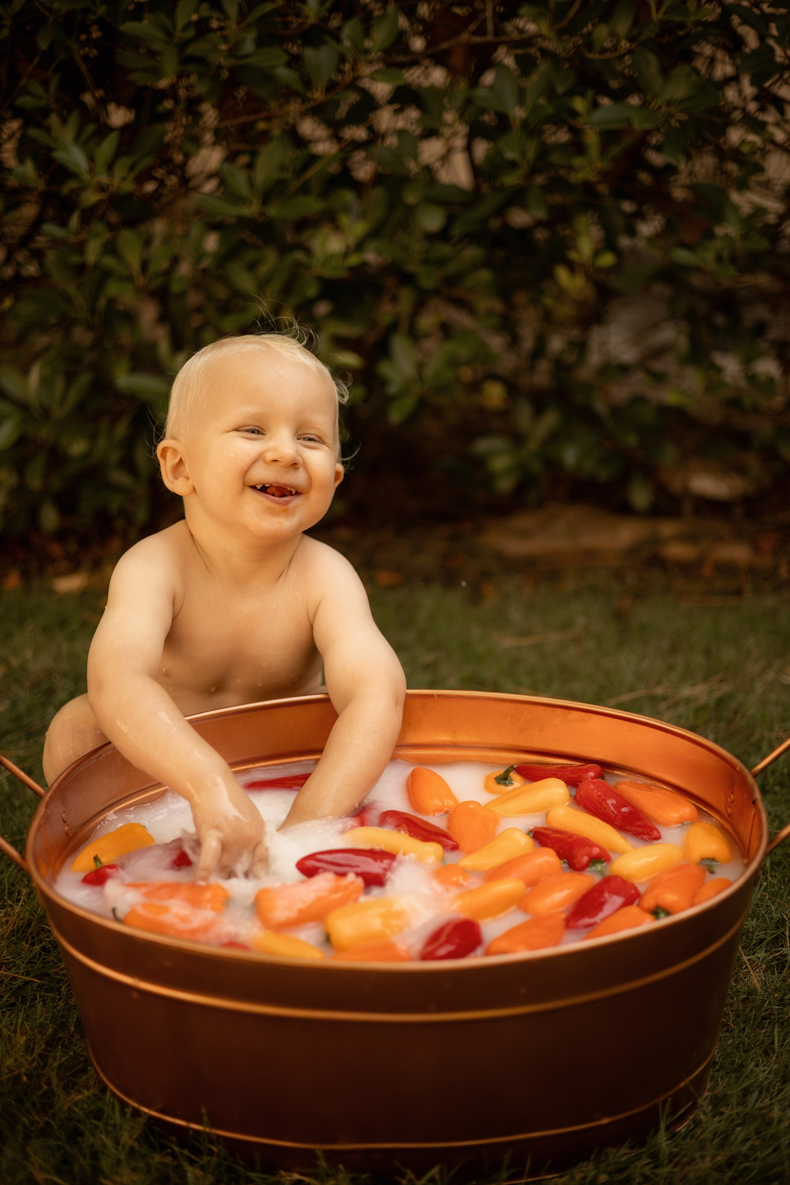 Newborn baby in the tub. Bay Area Photographer: family, maternity, love story, wedding