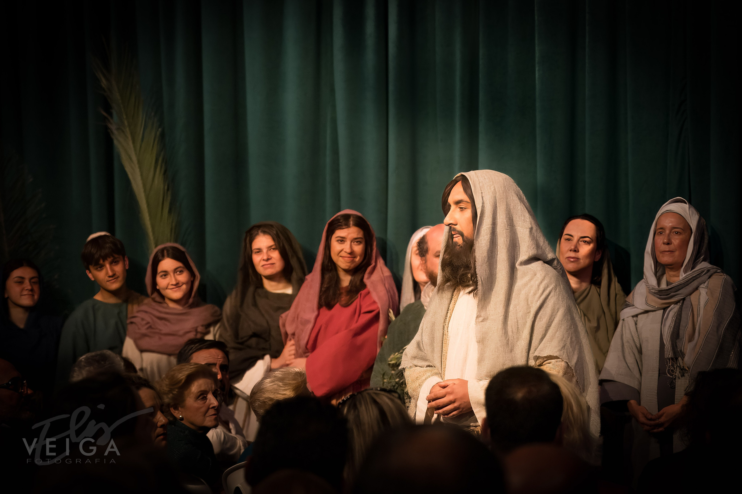 Mirar con el alma: ser fotógrafa en Pasión y Triunfo. Alcalá del Río, Sevilla, 2025. Elisveiga