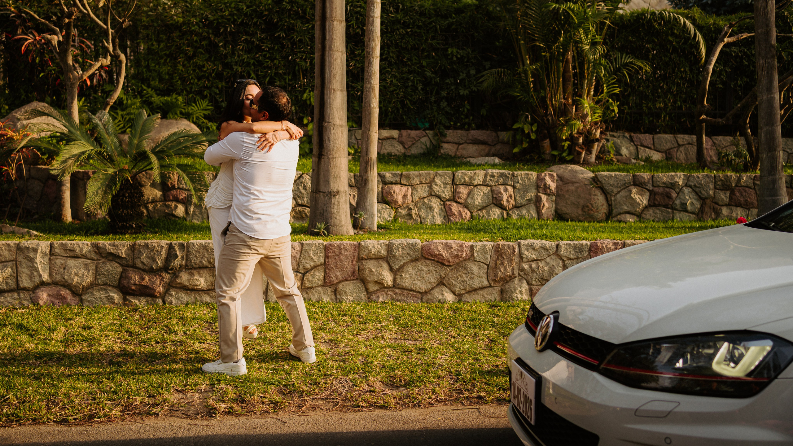 Alejandra y Brayan. Fotógrafo de Bodas en Lima | Ronhy Altamirano. Fotografía narrativa y cinematográfica para bodas, quinceañeras y eventos exclusivos