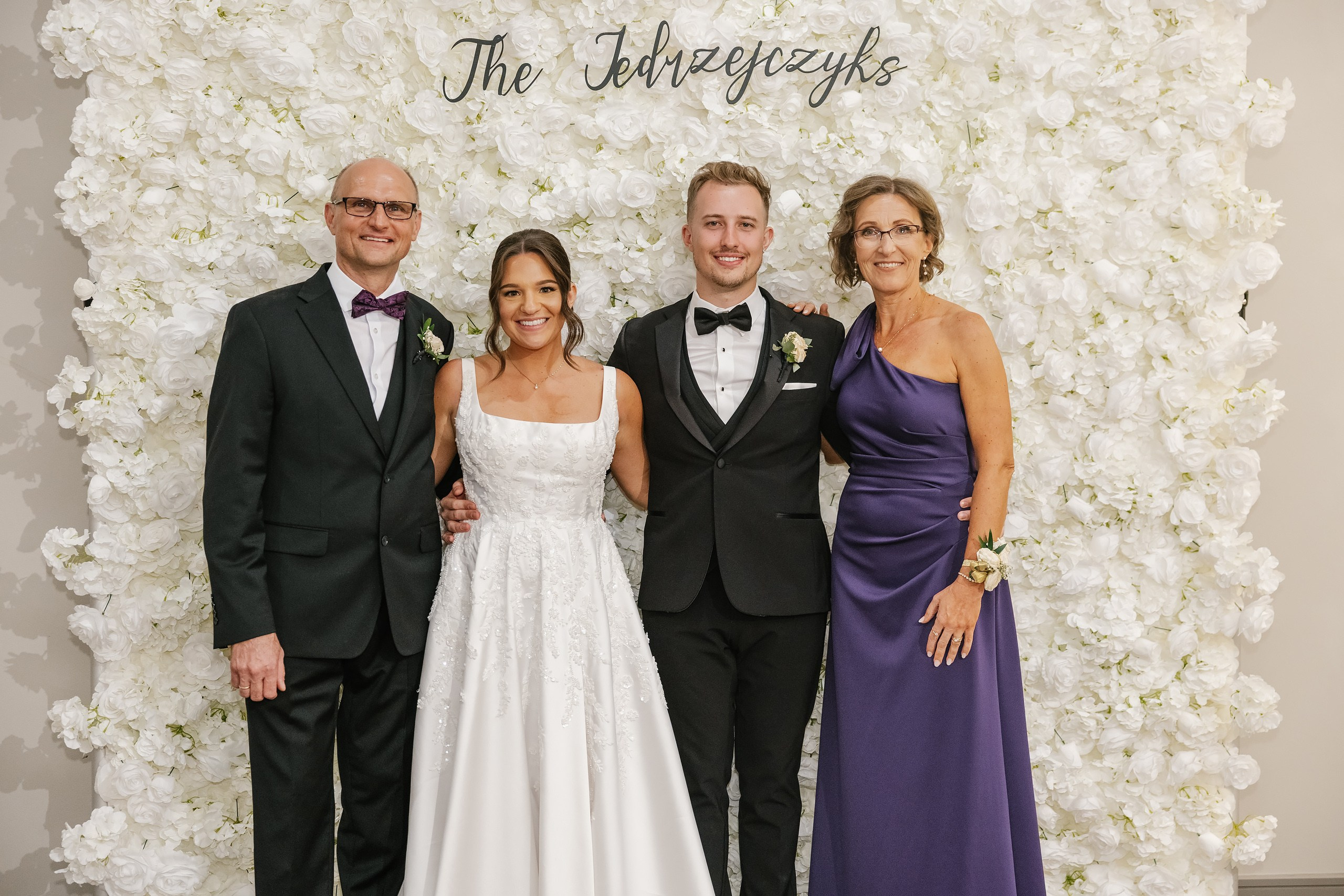 09.06.2025 Wedding. Wedding family event photographer in Chicago Nick Yushevich