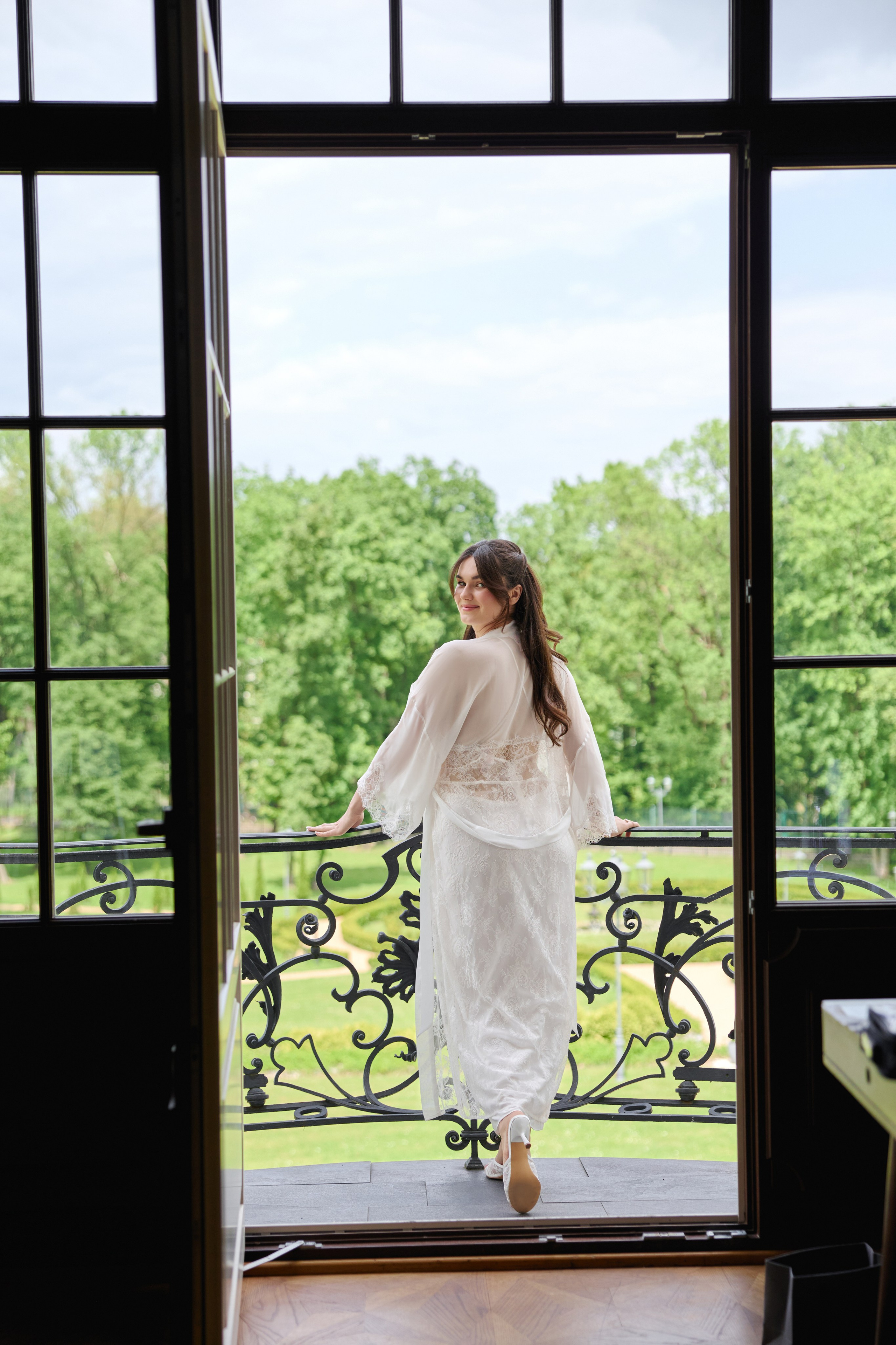 Wiktoria & Kacper. Pałac Goetz. Fotograf ślubny i rodzinny w Krakowie Yana Klymova