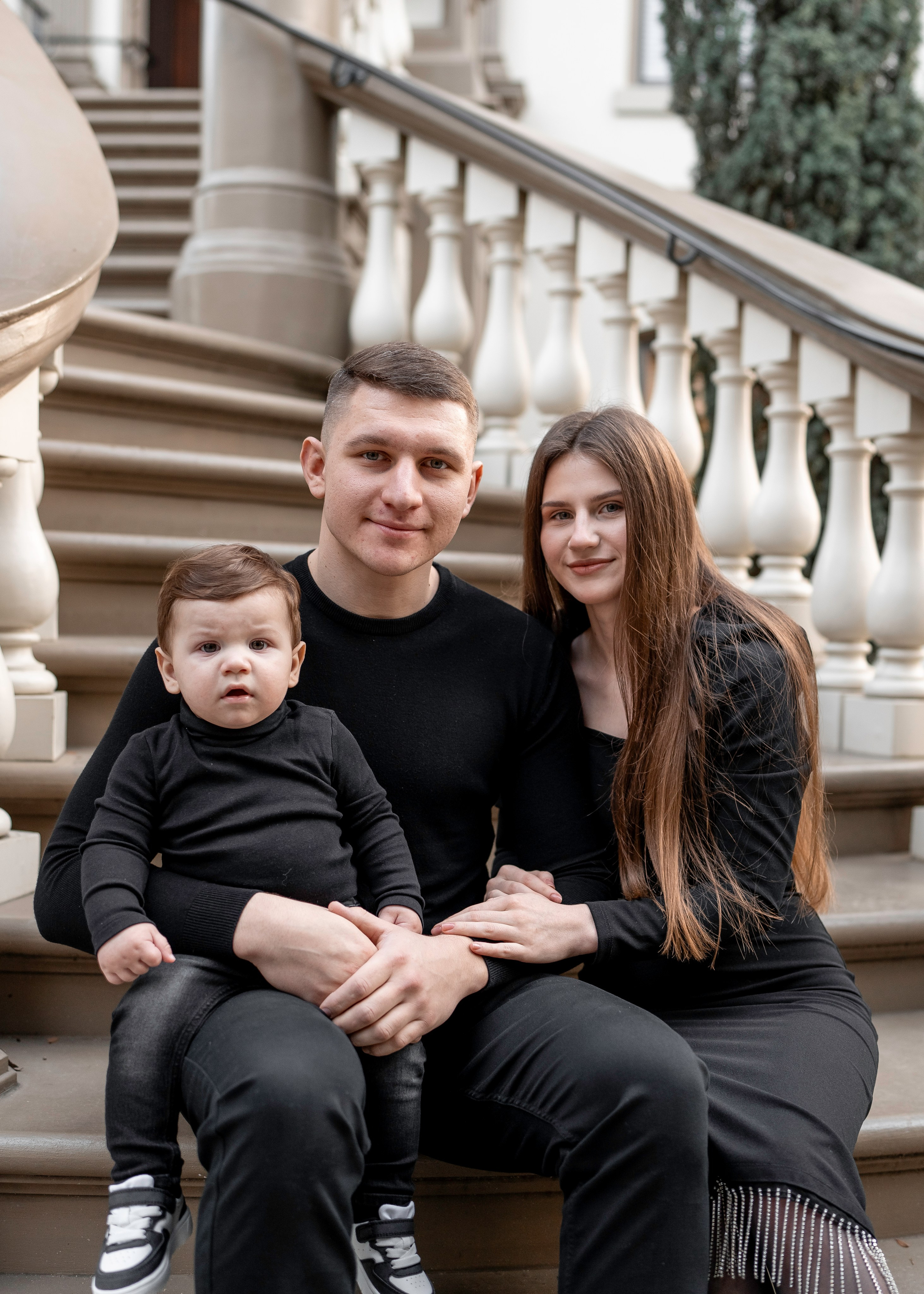 Artem, Nadia & Elisha. Family photographer in Sacramento | Sofia Pavenko