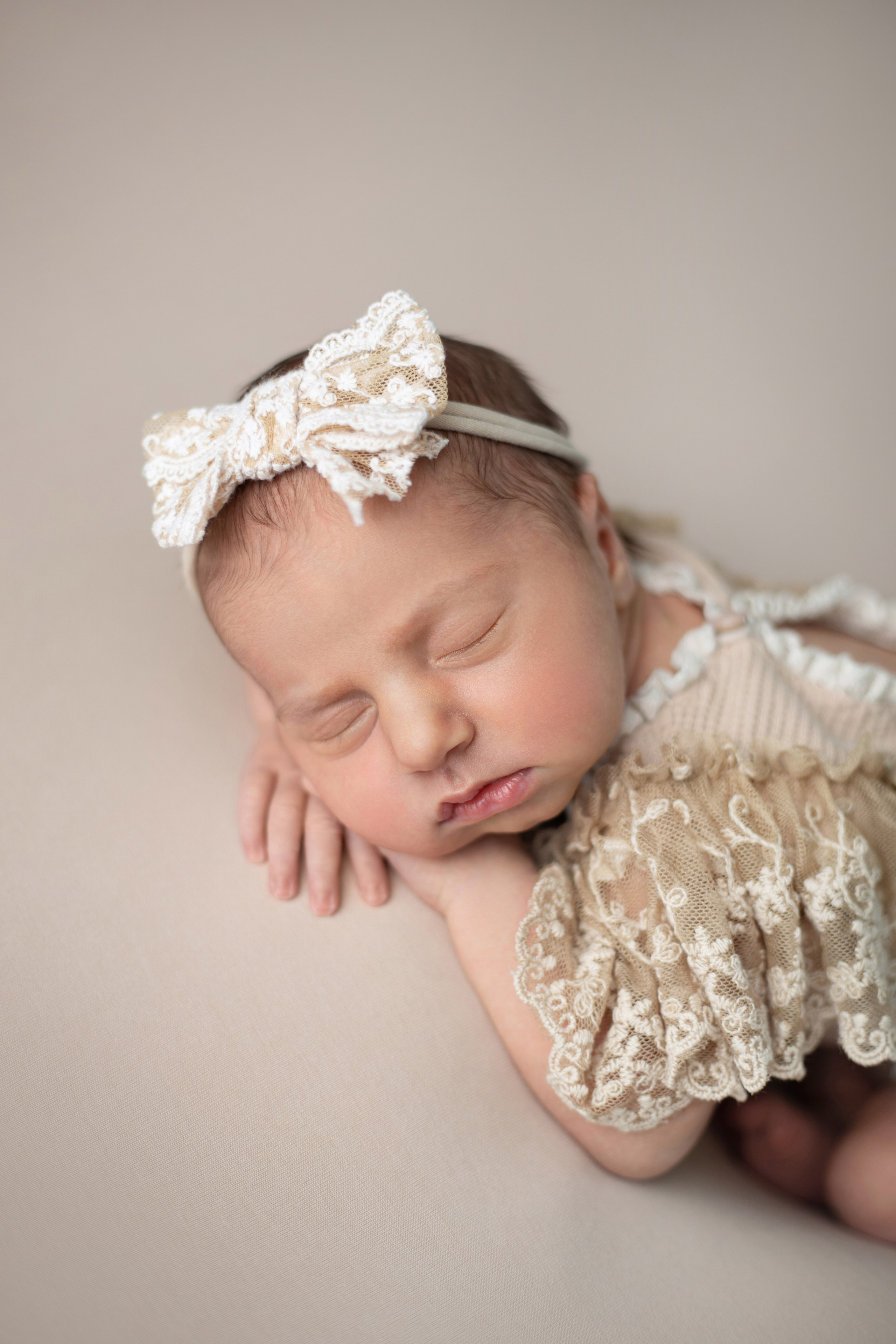 Newborn package PREMIUM. Family and newborn photographer