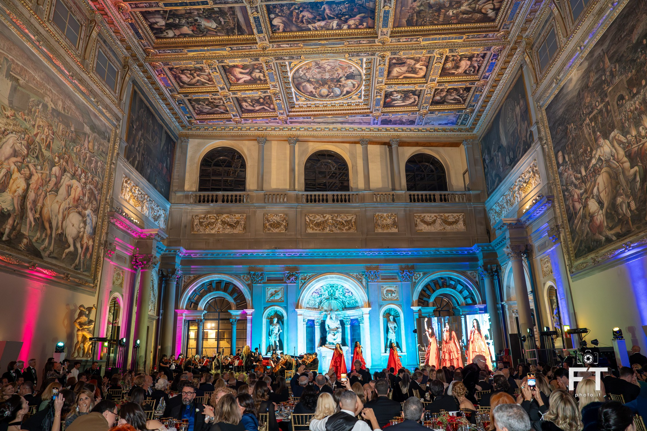 Luxury Charity Dinner ANT. Ftphoto