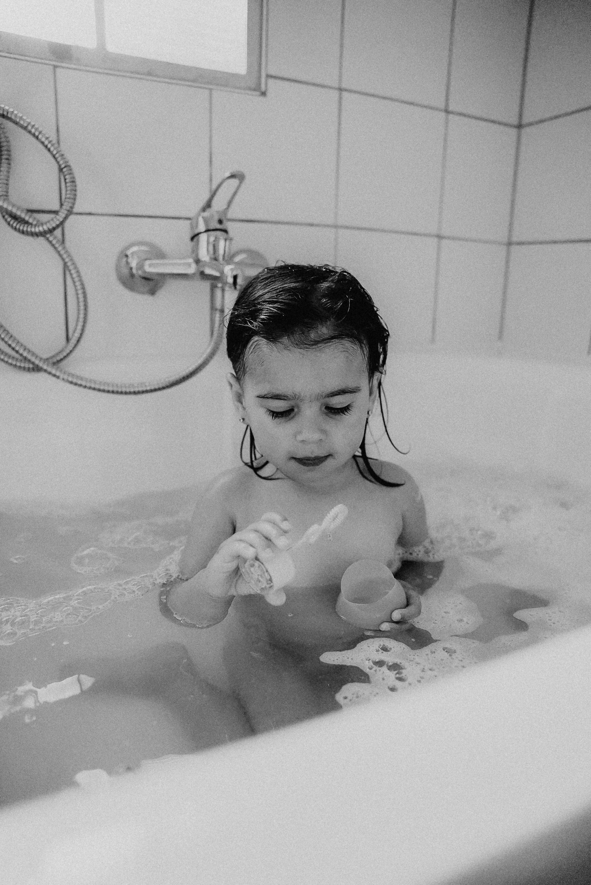 RITRATTO | LIFESTYLE | REPORTAGE. Svitlana Miahka fotografa a Genova