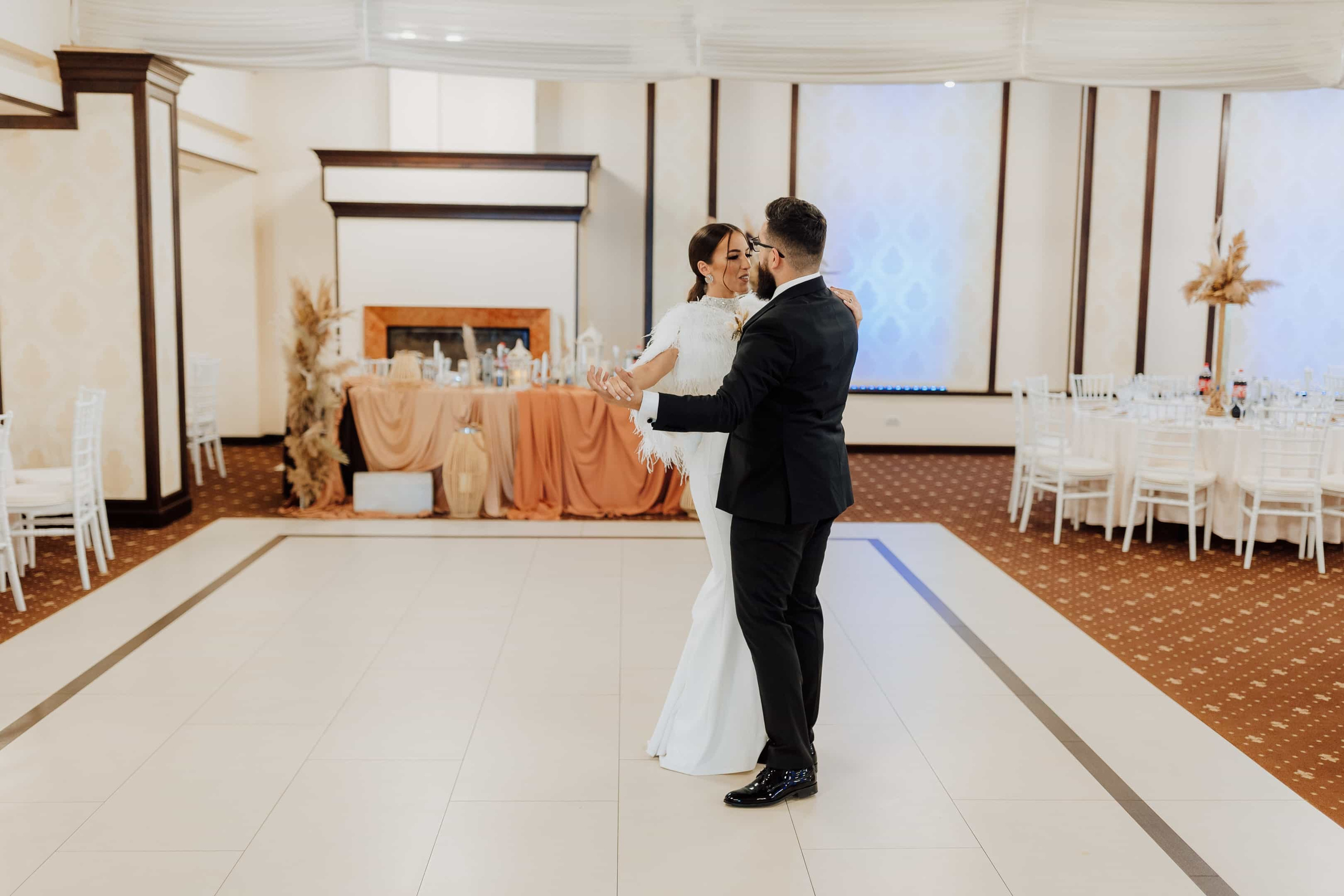 Stefanel & Elena. MovieFrames.ro