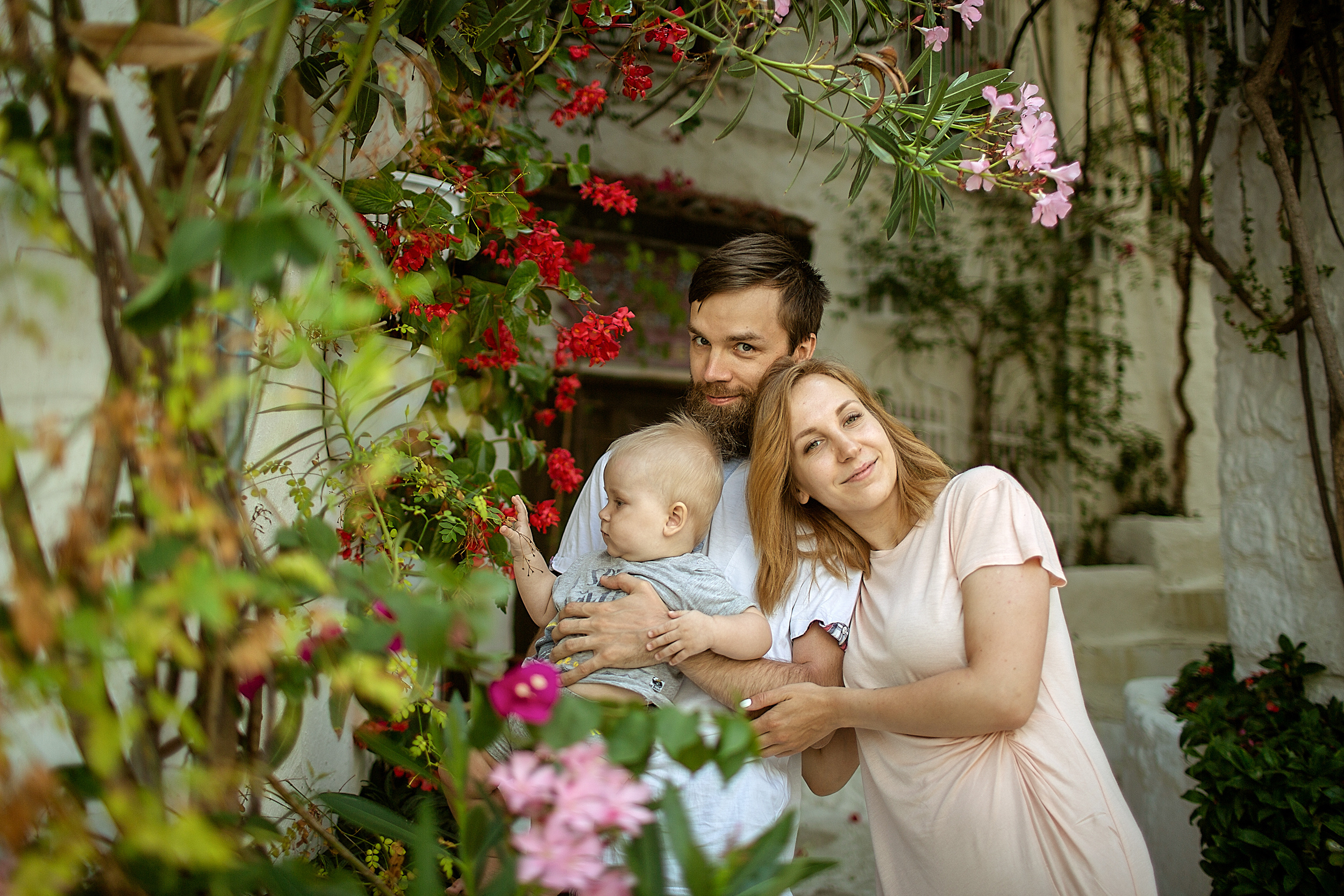 Family photo shooting Marmaris in old town. Julia Ganch I Fashion Wedding Photography I Cappadocia Turkey
