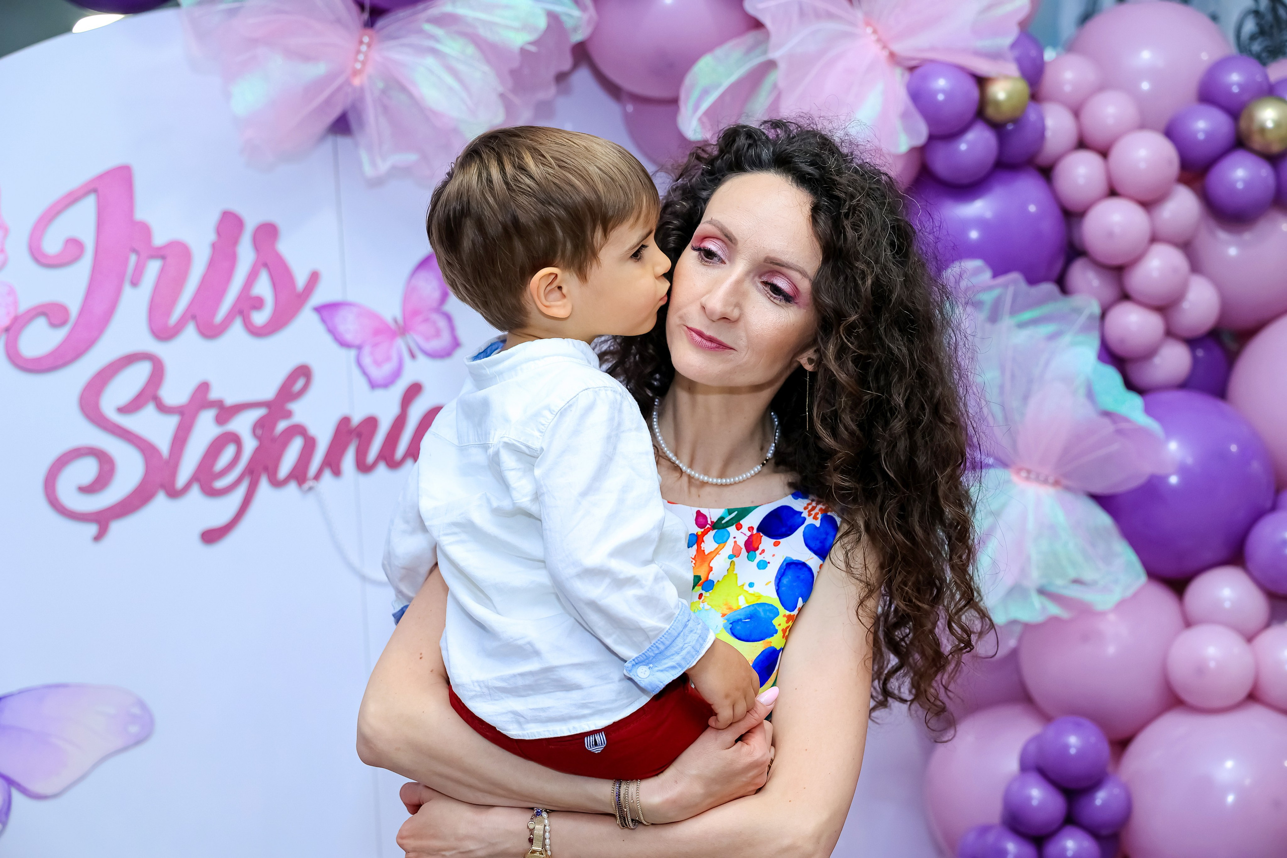 Iris Stefania. Moments By Gub