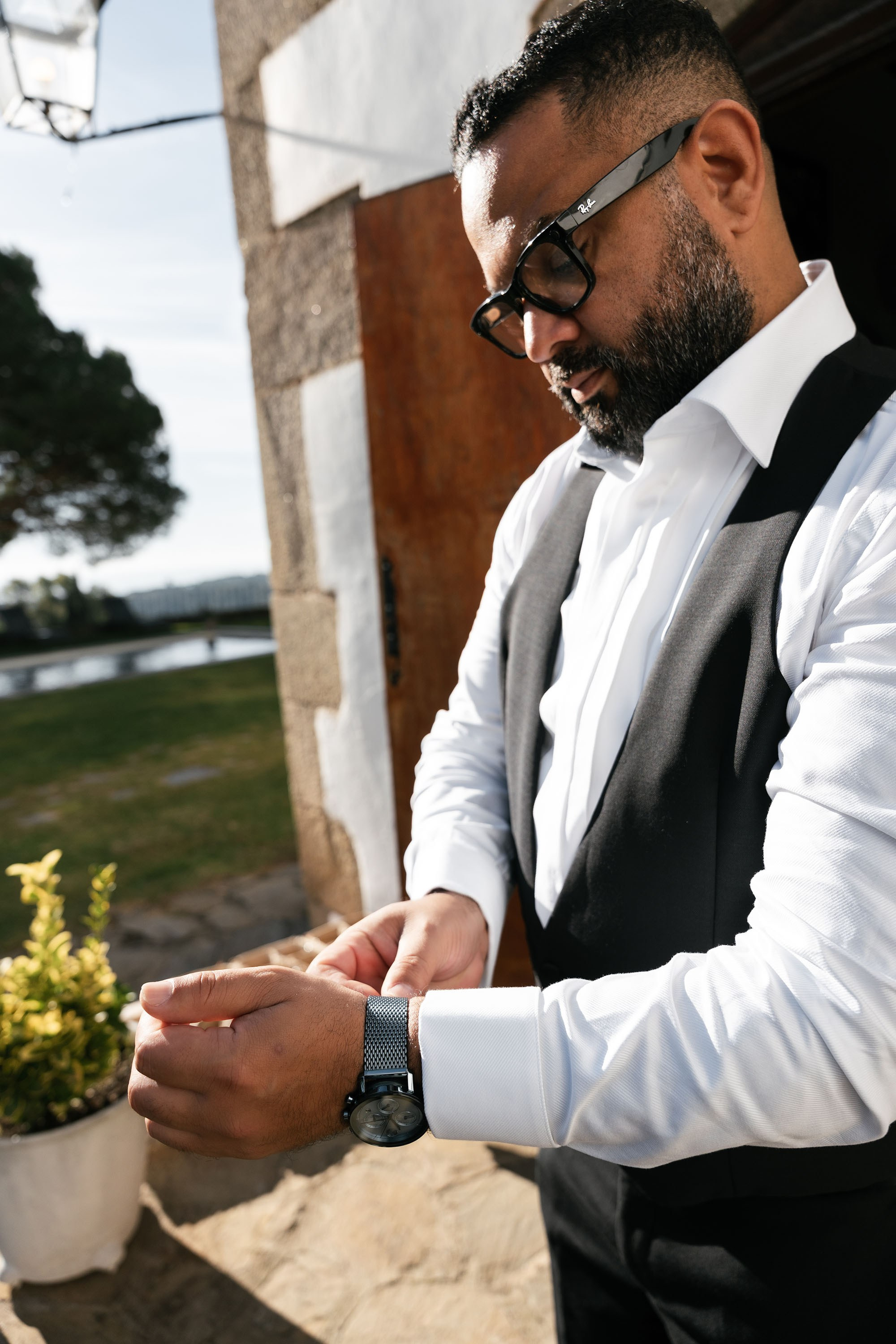 Donielle and Edwin. Fotógrafos de bodas de destino y creadores de contenido con base en España