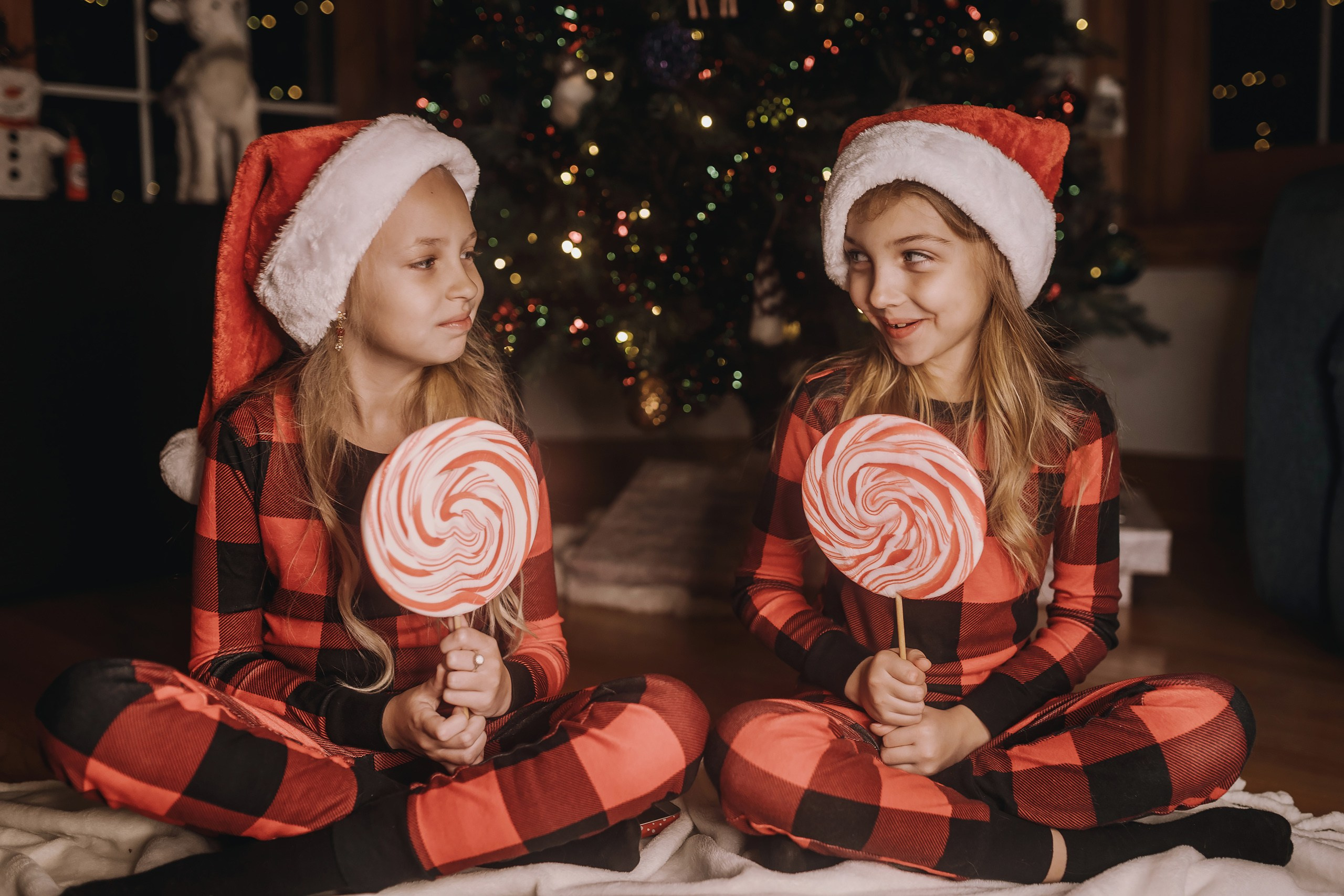 25.11.2023 Christmas Photoshoot 2. Wedding family event photographer in Chicago Nick Yushevich