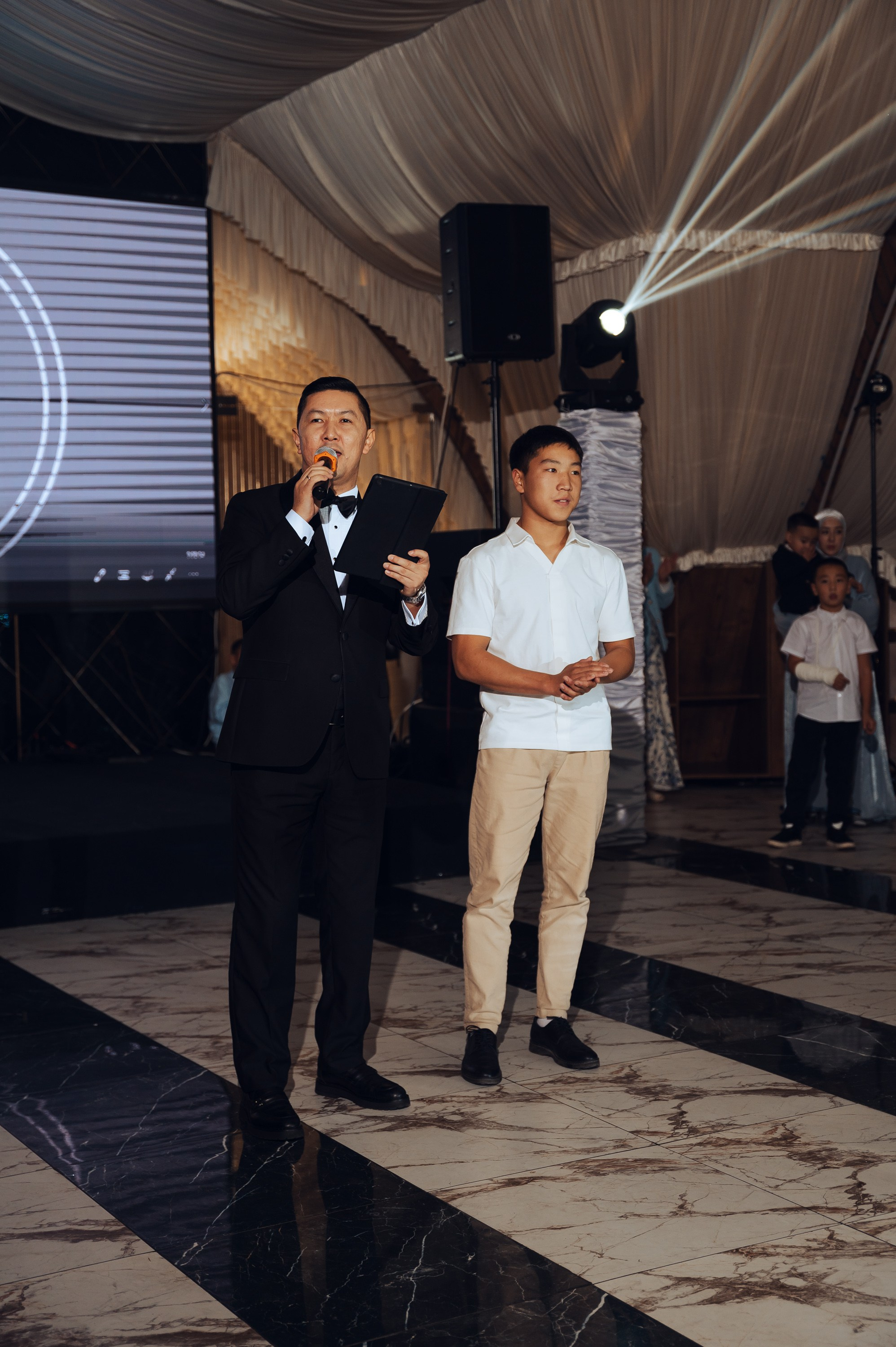 MAHMUD & AIDAI. Фотограф в Бишкеке Андрей Кавешников