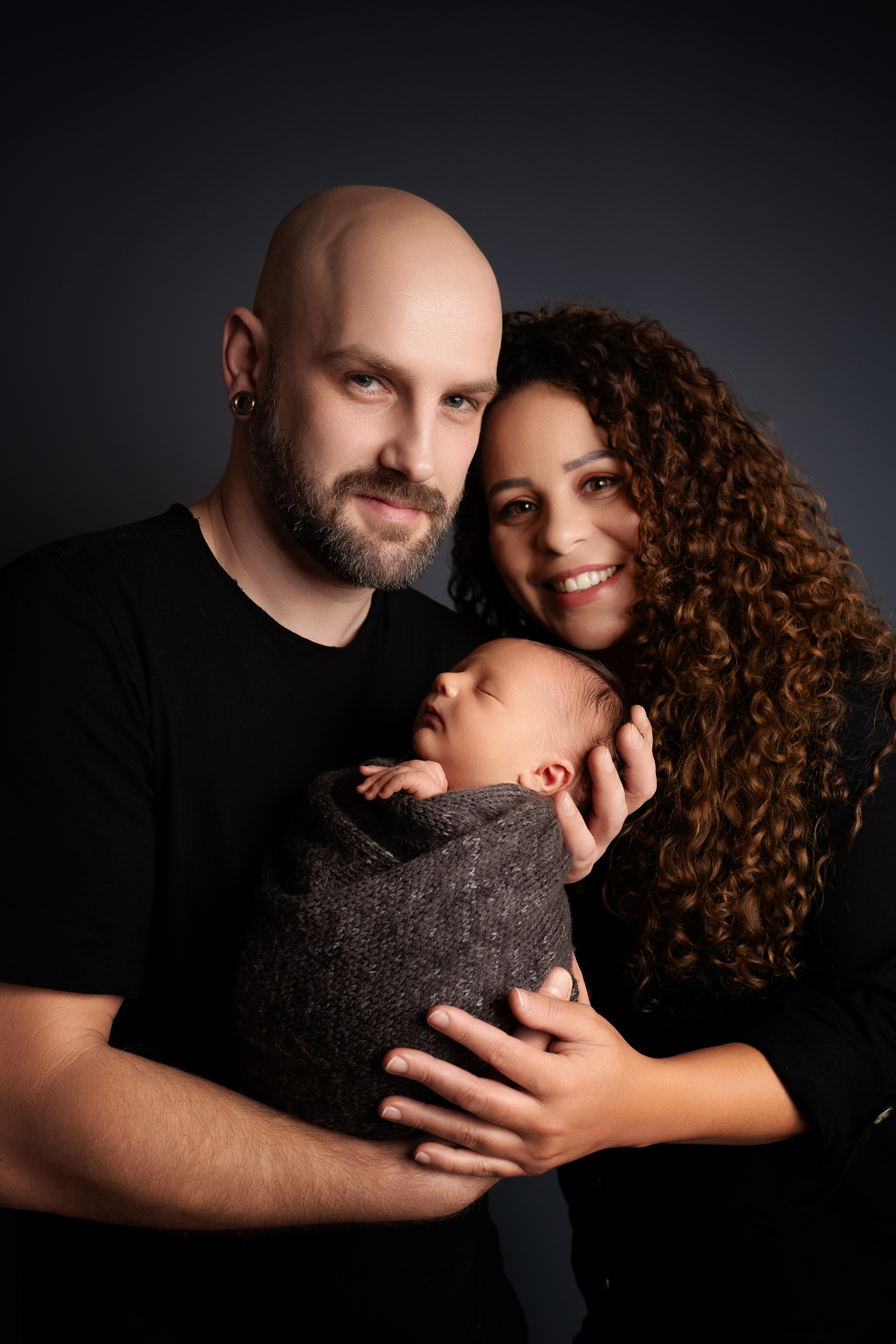 John. Neugeborenenfotografin und Retoucher in Augsburg Nastassia Schneider