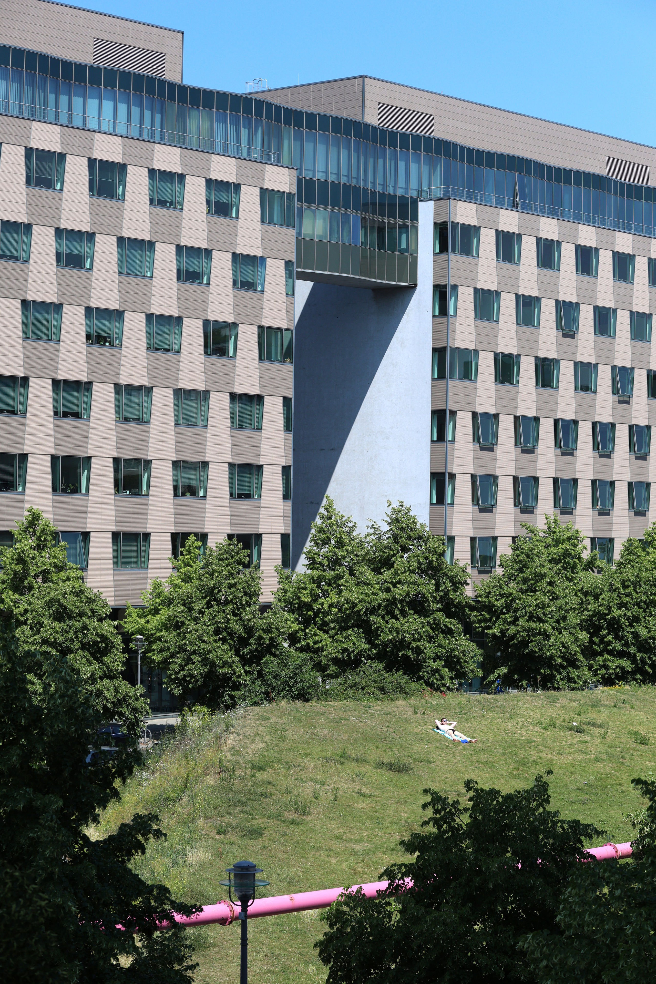 Berliner Mischung (in Farbe). BNW Around Photography