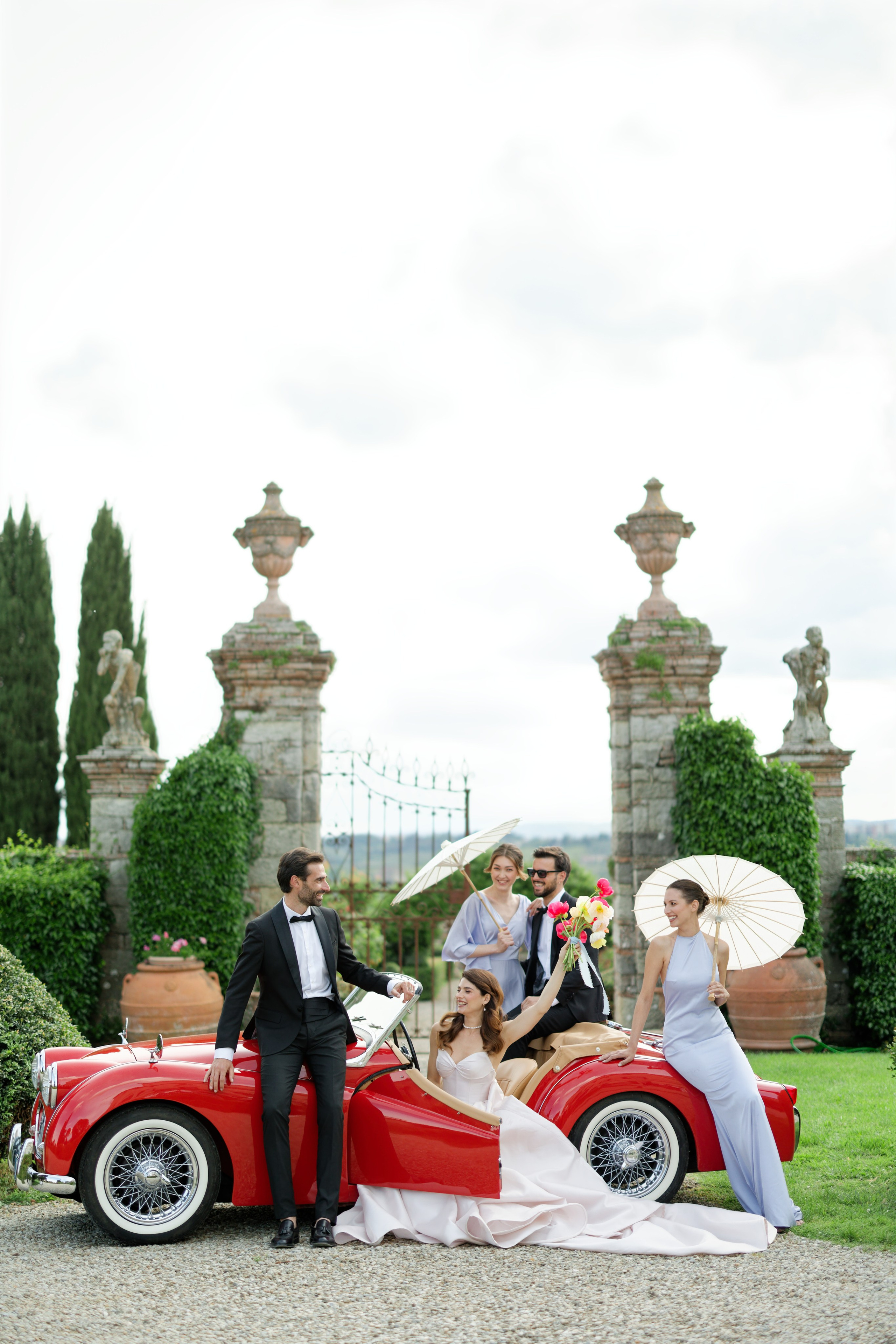 Wedding editorial at Villa di Geggiano, Tuscany, Italy