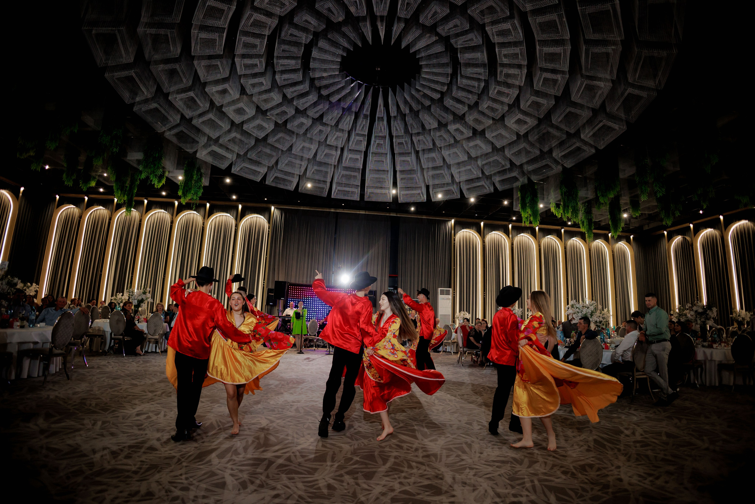 Nunta Nicoleta & Răzvan | Fotografie & Videografie Profesională. Servicii foto-video profesionale, pentru momente de neuitat