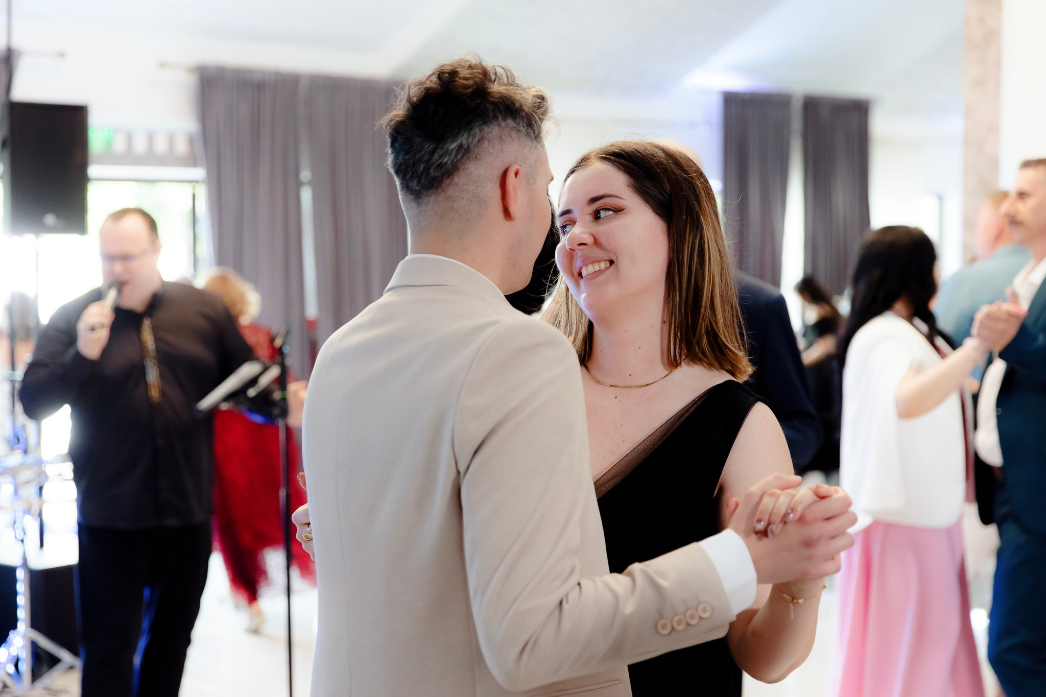 Ioana & Ionuț | Nuntă de poveste la Păstrăvăria Poiana din Mălini județul Suceava. Servicii foto-video profesionale, pentru momente de neuitat