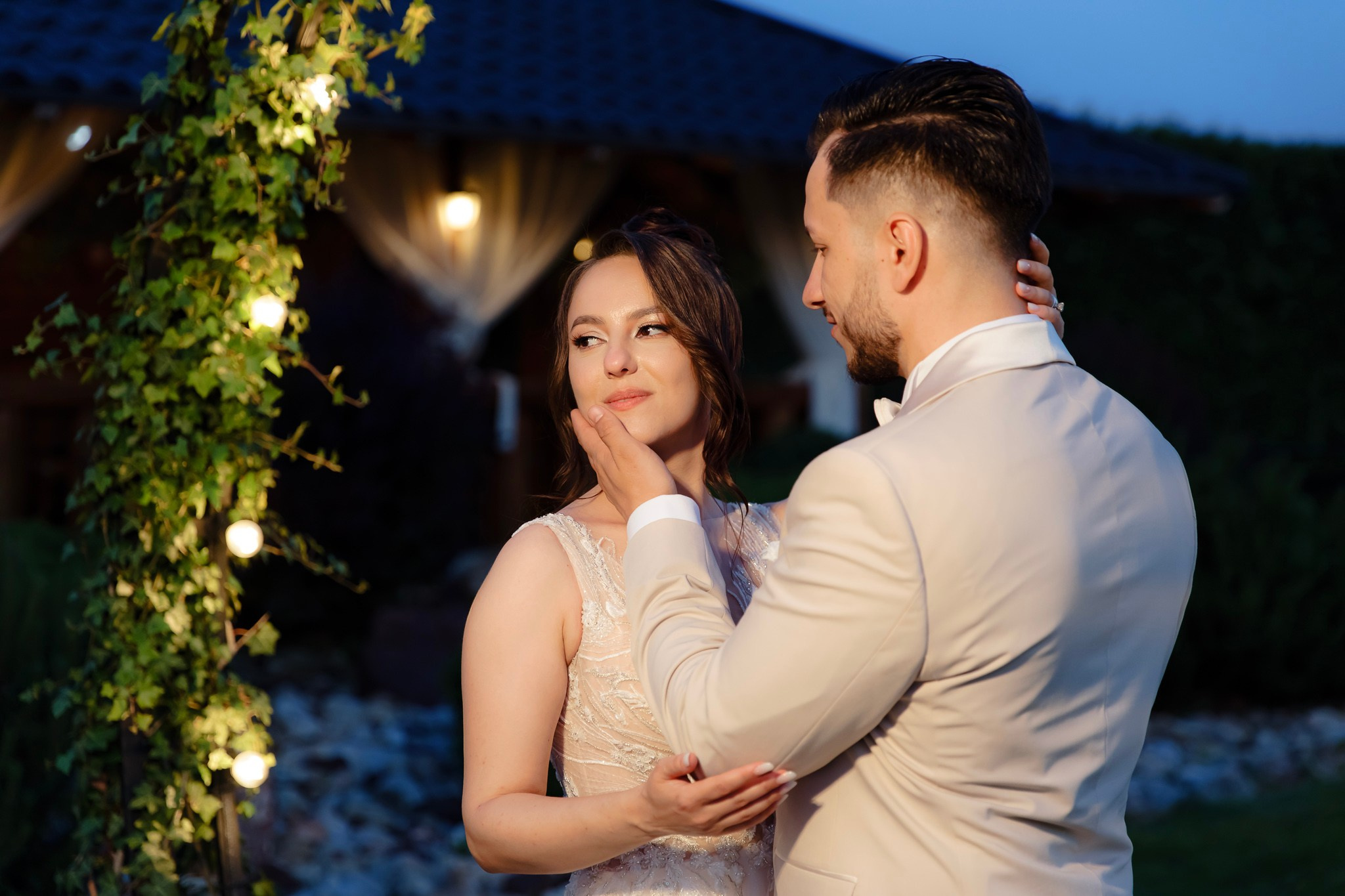 Ioana & Ionuț | Nuntă de poveste la Păstrăvăria Poiana din Mălini județul Suceava. Servicii foto-video profesionale, pentru momente de neuitat