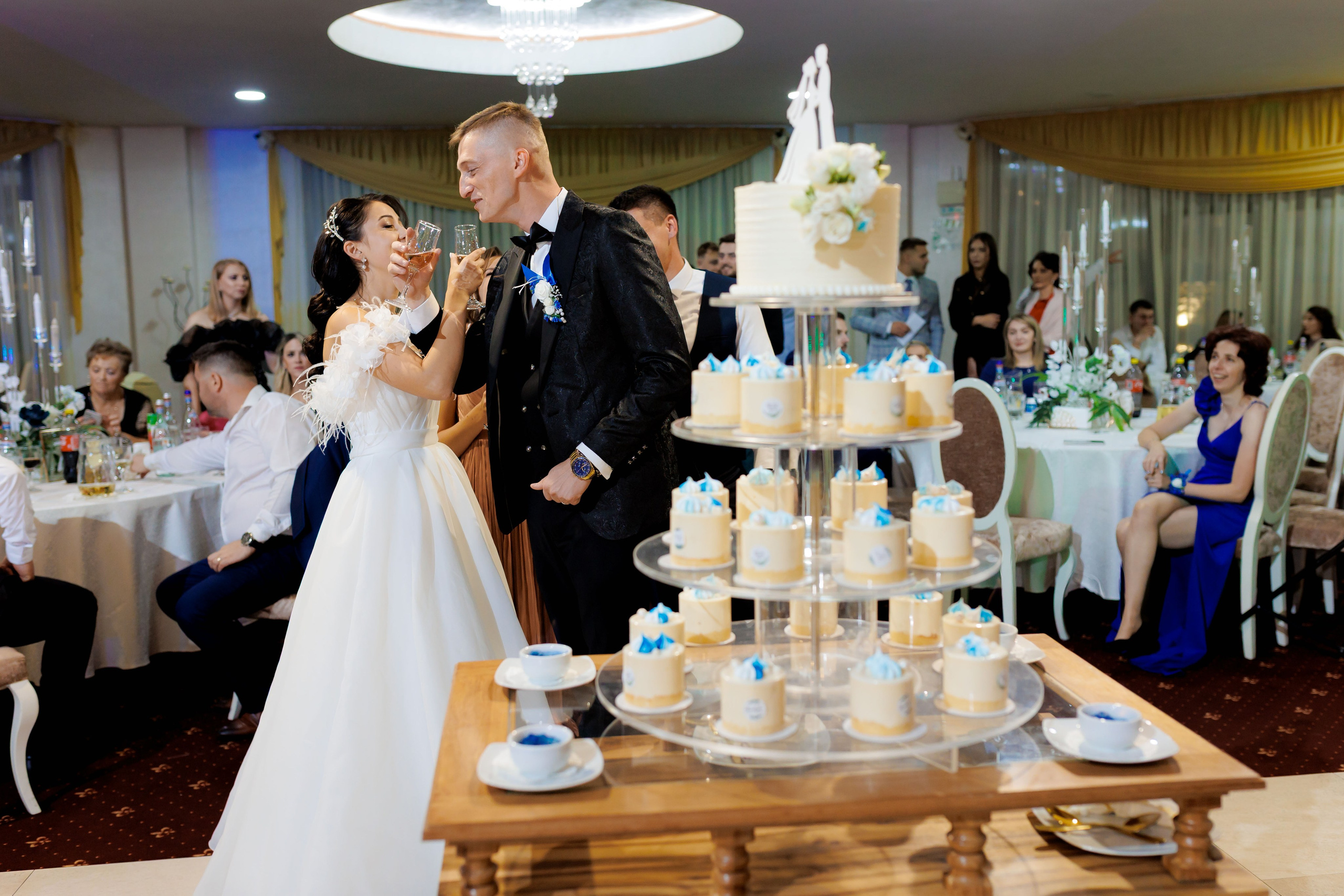 Loredana & Emilian – Ziua Nunții | Videografie - fotografie Botez Suceava, Iași, Botoșani. Servicii foto-video profesionale, pentru momente de neuitat