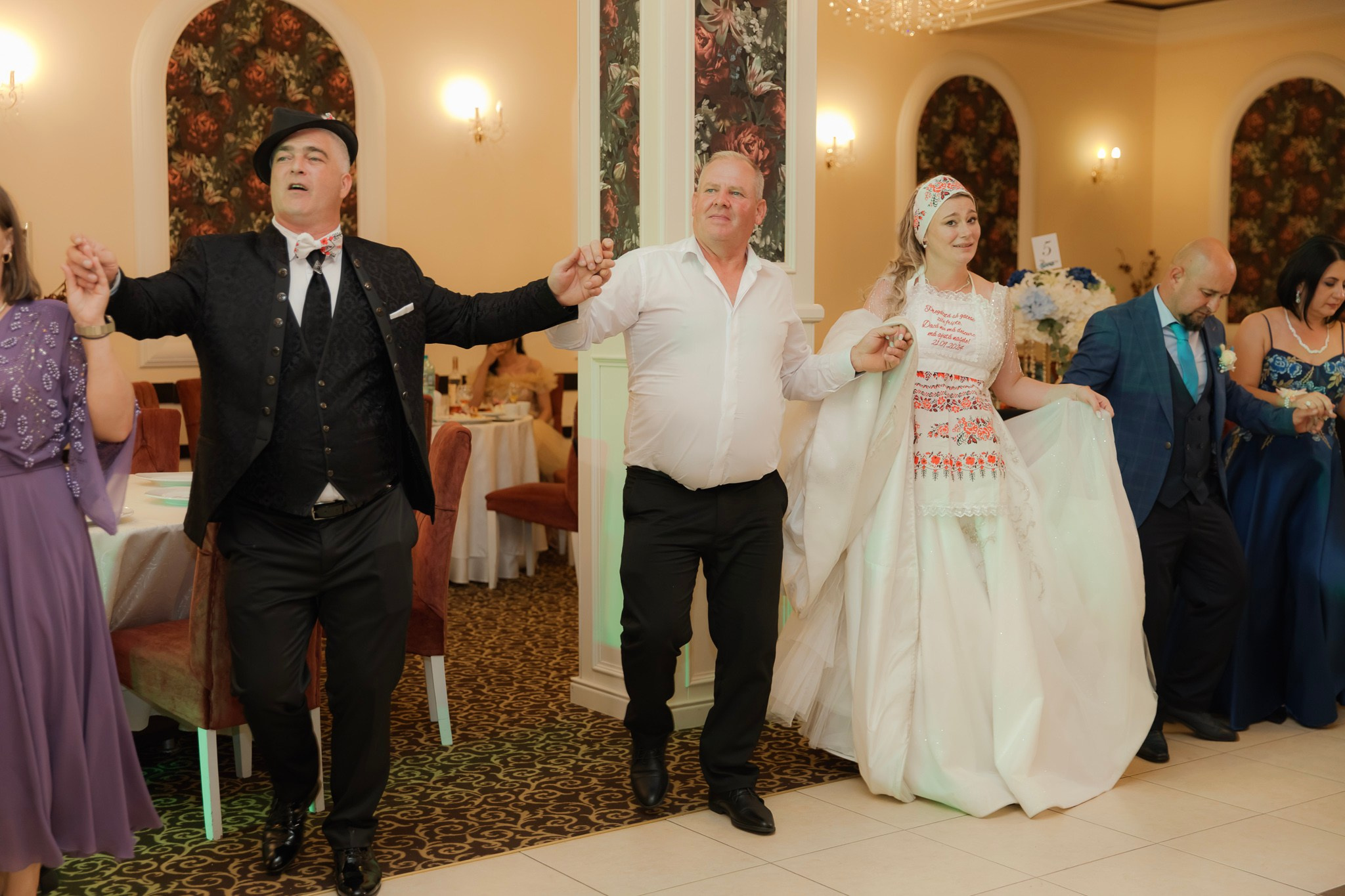 Mihai & Oana. Servicii foto-video profesionale, pentru momente de neuitat