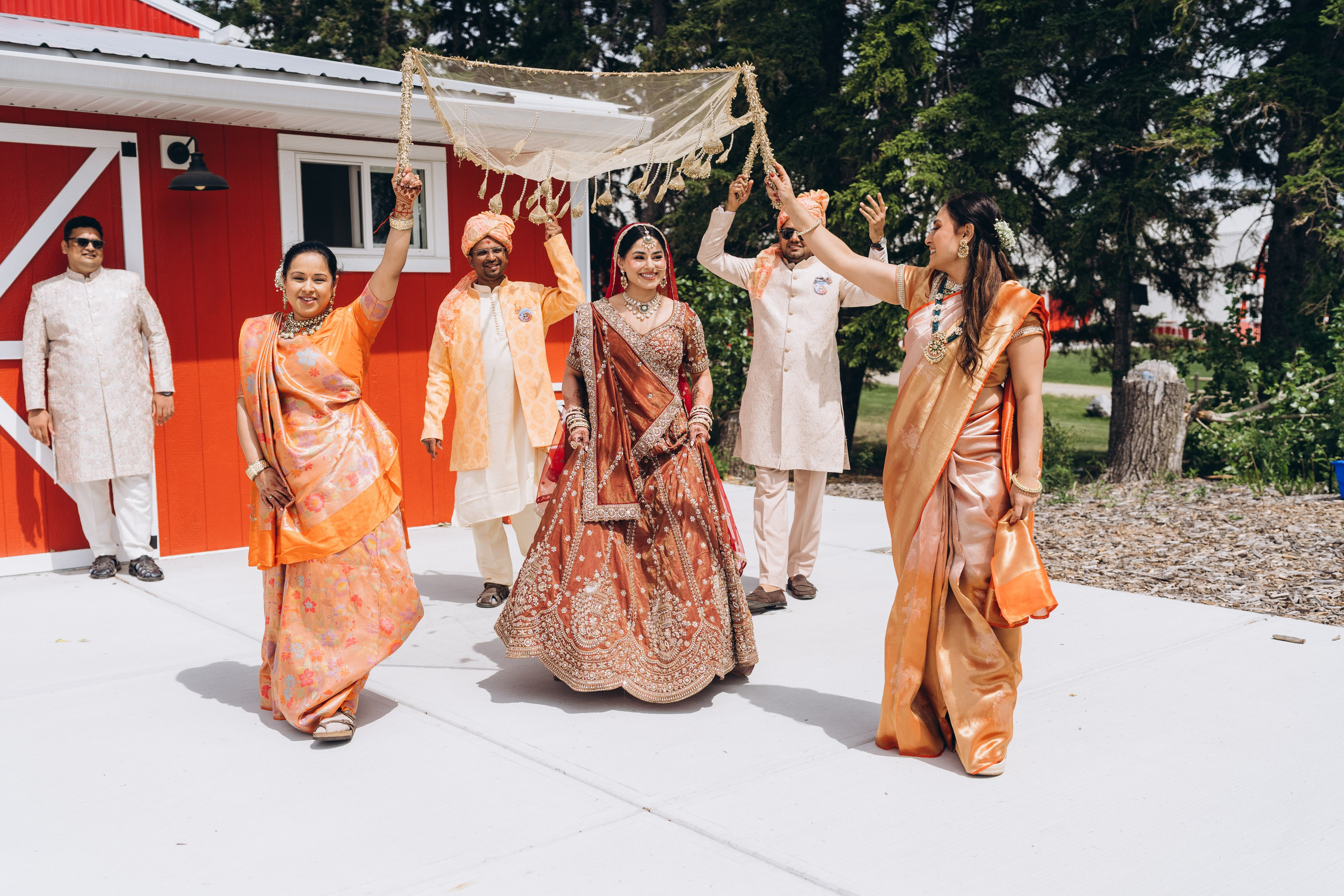 Jackie & Bindi. Calgary Wedding & Lifestyle Photographer — Yevhen Polishchuk