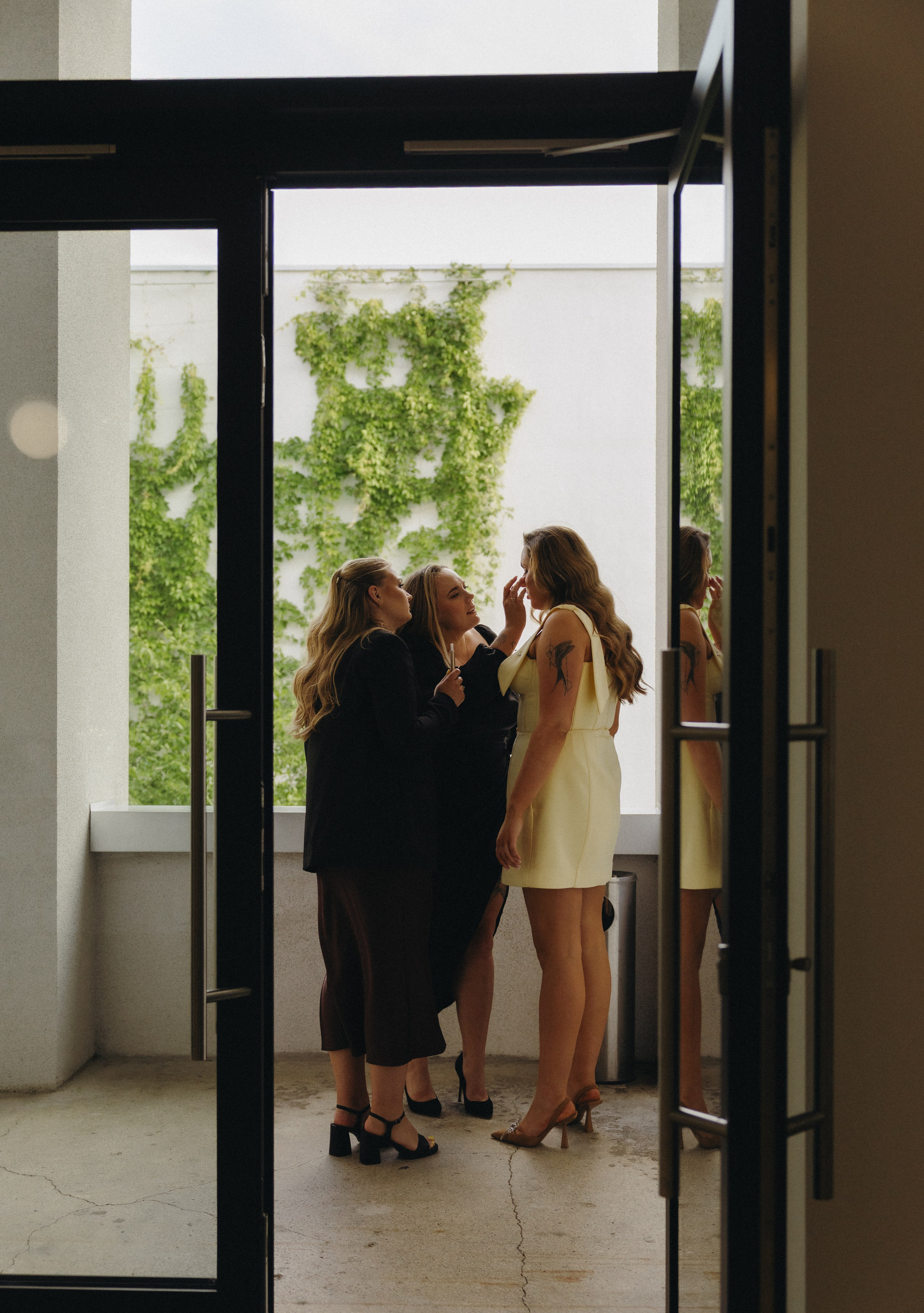 Paulina ir Deivydas | vestuvės Vynvytyje | Kaunas 2025. Vestuvių ir šeimų fotografė Lena Bondarenko / belove photo