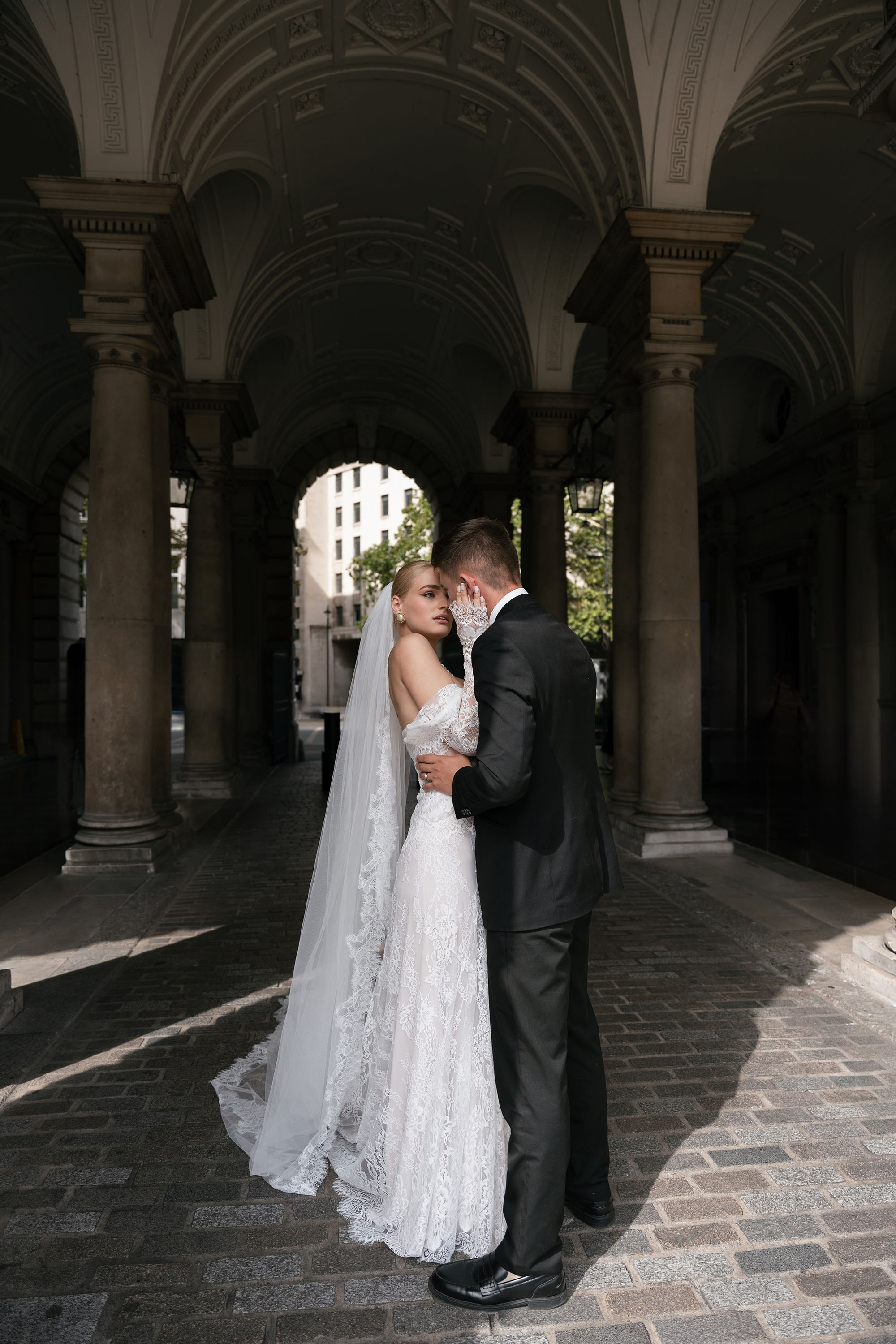 Anhelina and Dmytro. Fotógrafos de bodas de destino y creadores de contenido con base en España