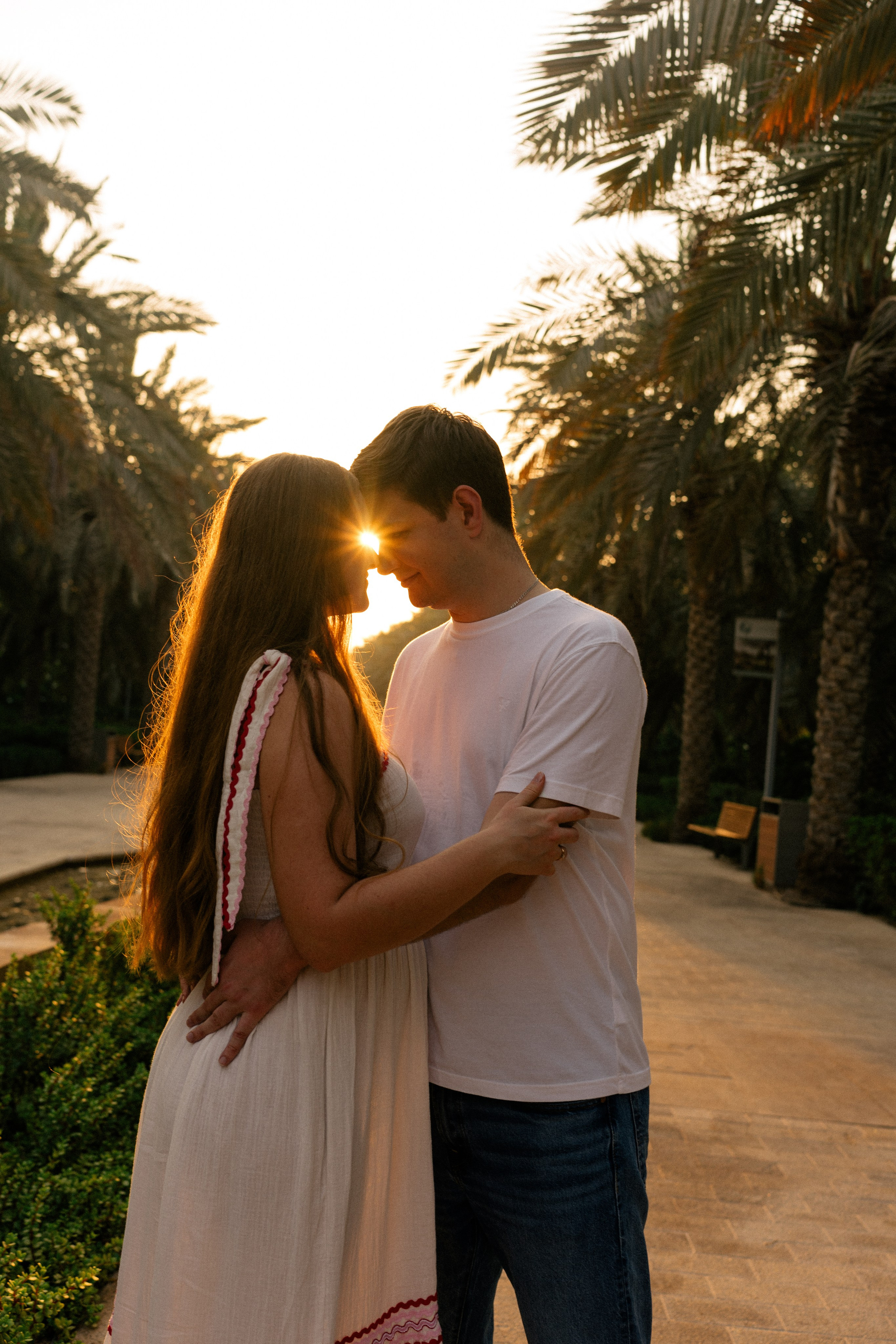 Um Al Amarat Park Pregnancy. Professional Photographer Abu Dhabi, Dubai — Yulia Ismoilova | 2025