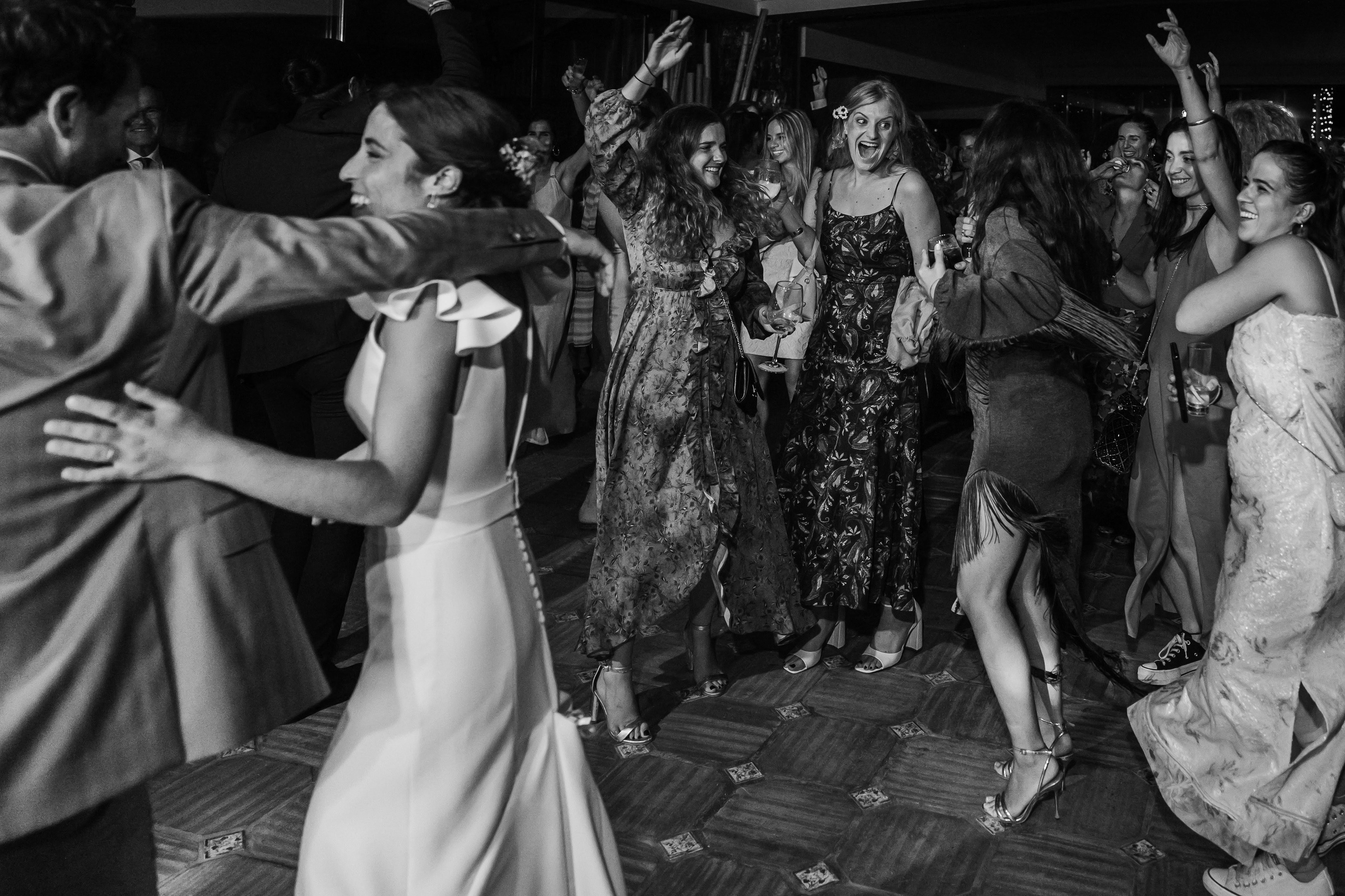 Jorge & Alicia — Quinta de Alvre. Lisbon Wedding Photographer | Timeless Documentary Wedding Photography