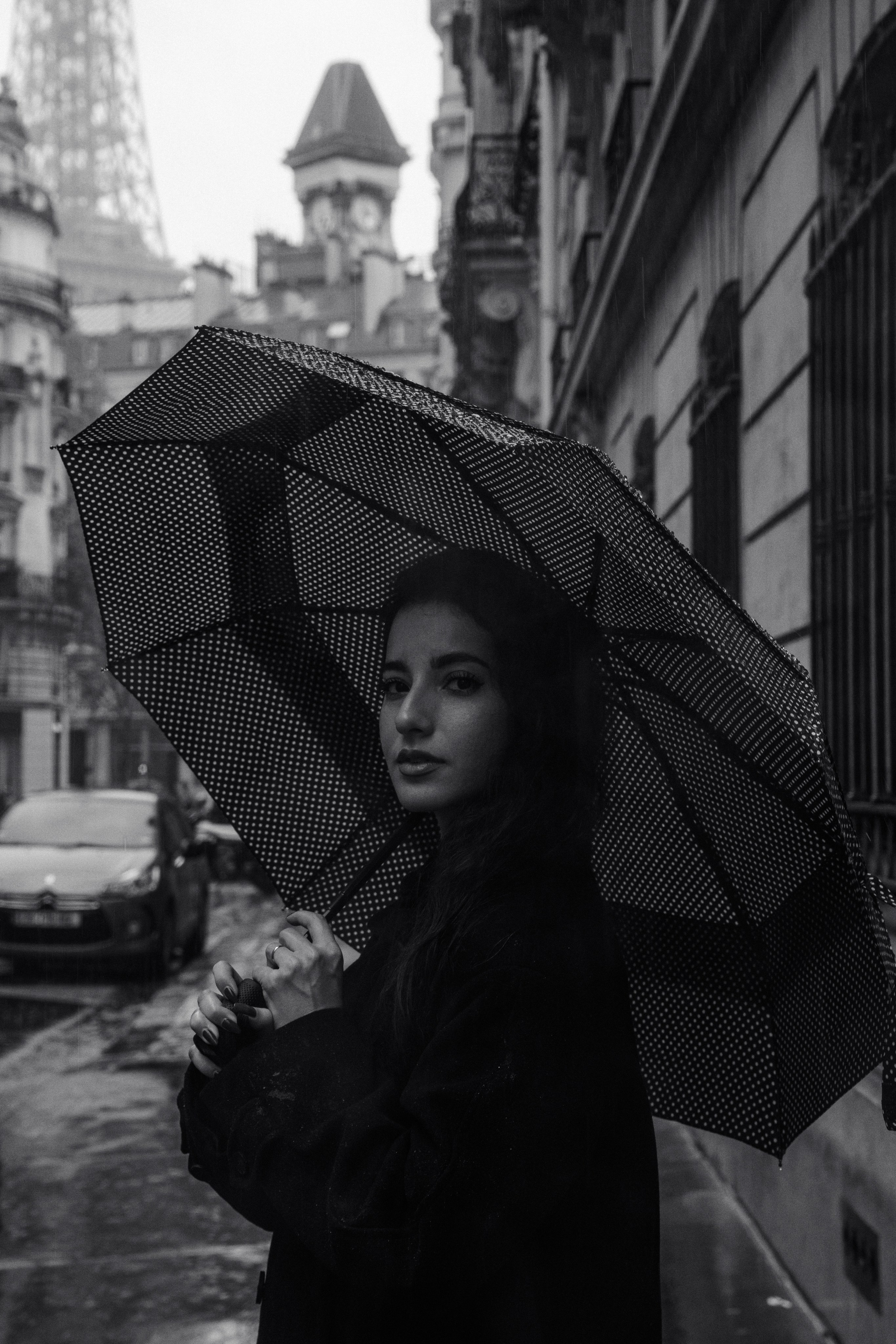 Yvonne. Paris Wedding Photographer