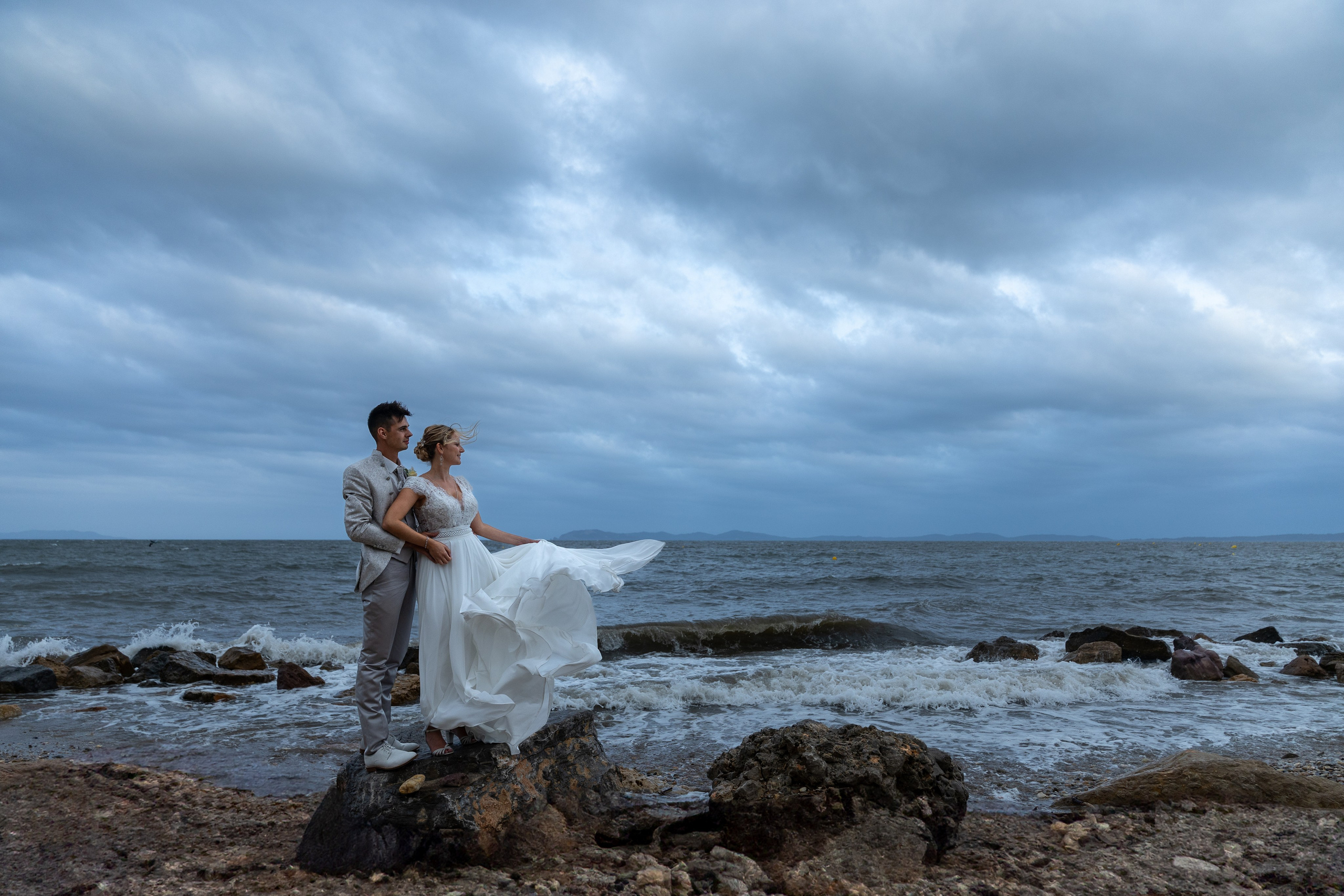Julie & Aurélien. Wedding-Family photographer, South of France–Paris, Valentina Acrement