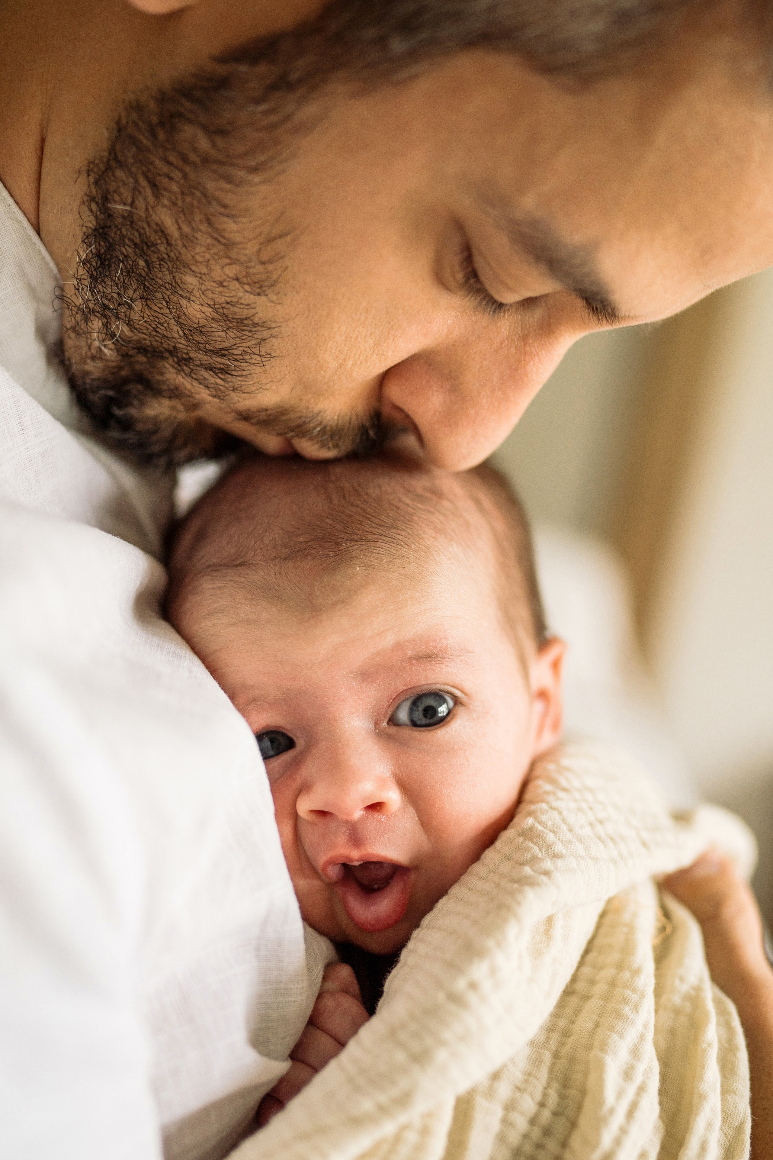 Minimalist Newborn Photography – Timeless & Elegant. Alisa Tant — Family and newborn photographer Bucks County, Montgomery county, Philadelphia, NJ