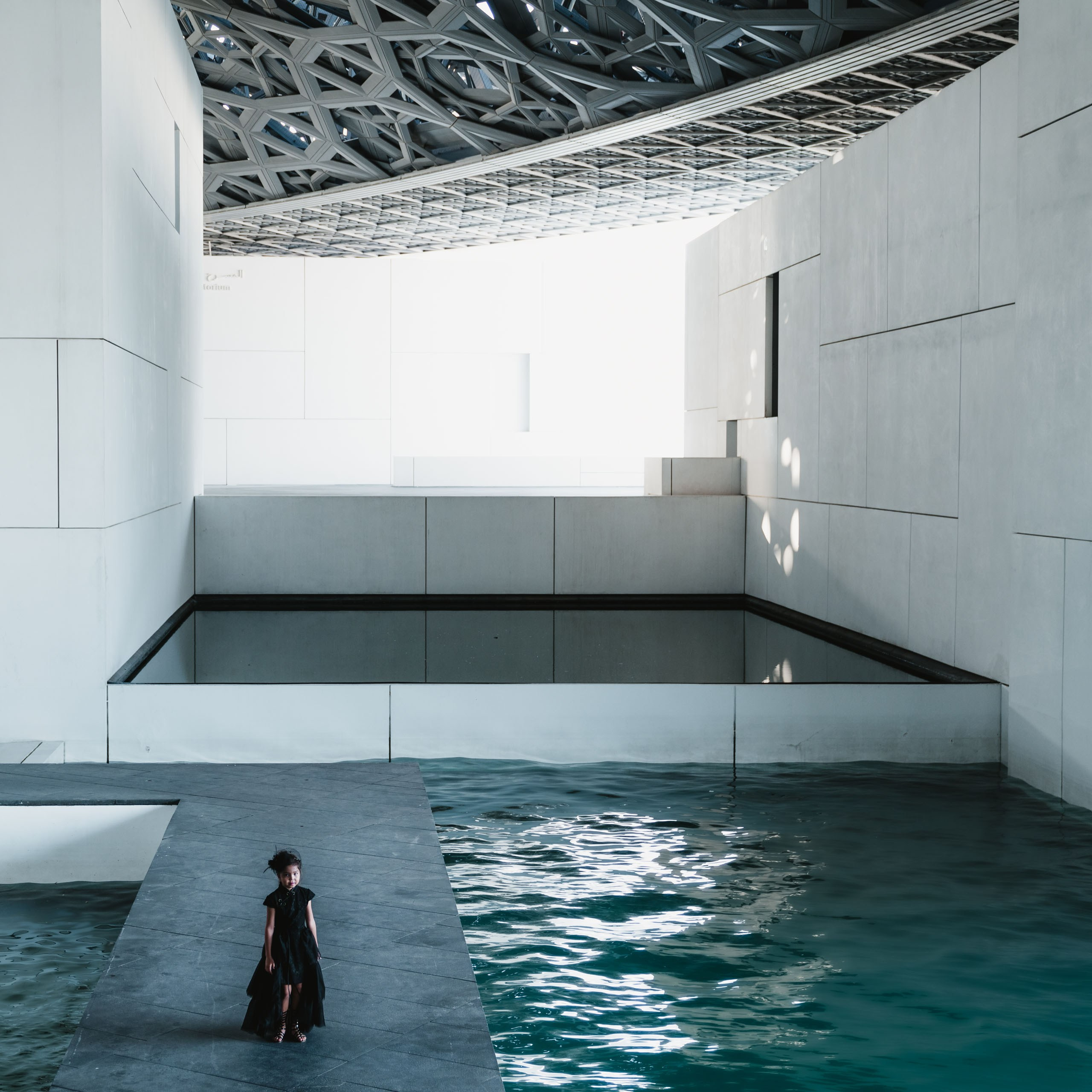 Photoset for Aiym in Abu Dhabi Louvre, UAE. Sergio Russo — TOP Wedding Photographer in Dubai