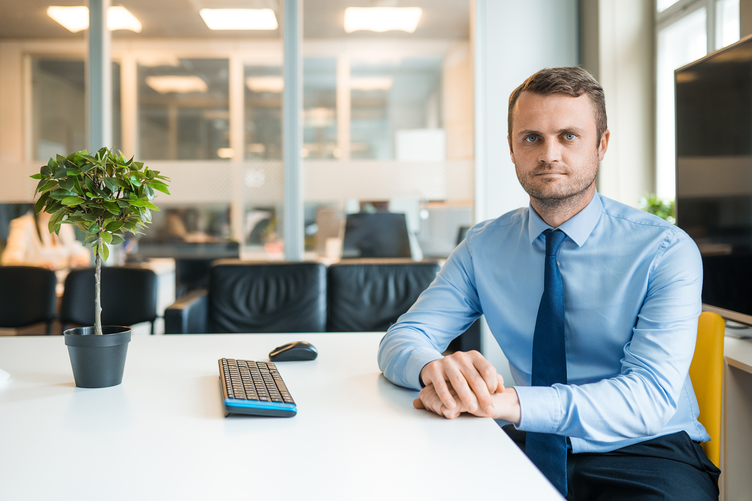 Портреты Сотрудников. Профессиональная съемка корпоративных фото — Фотограф Юрий Кор
