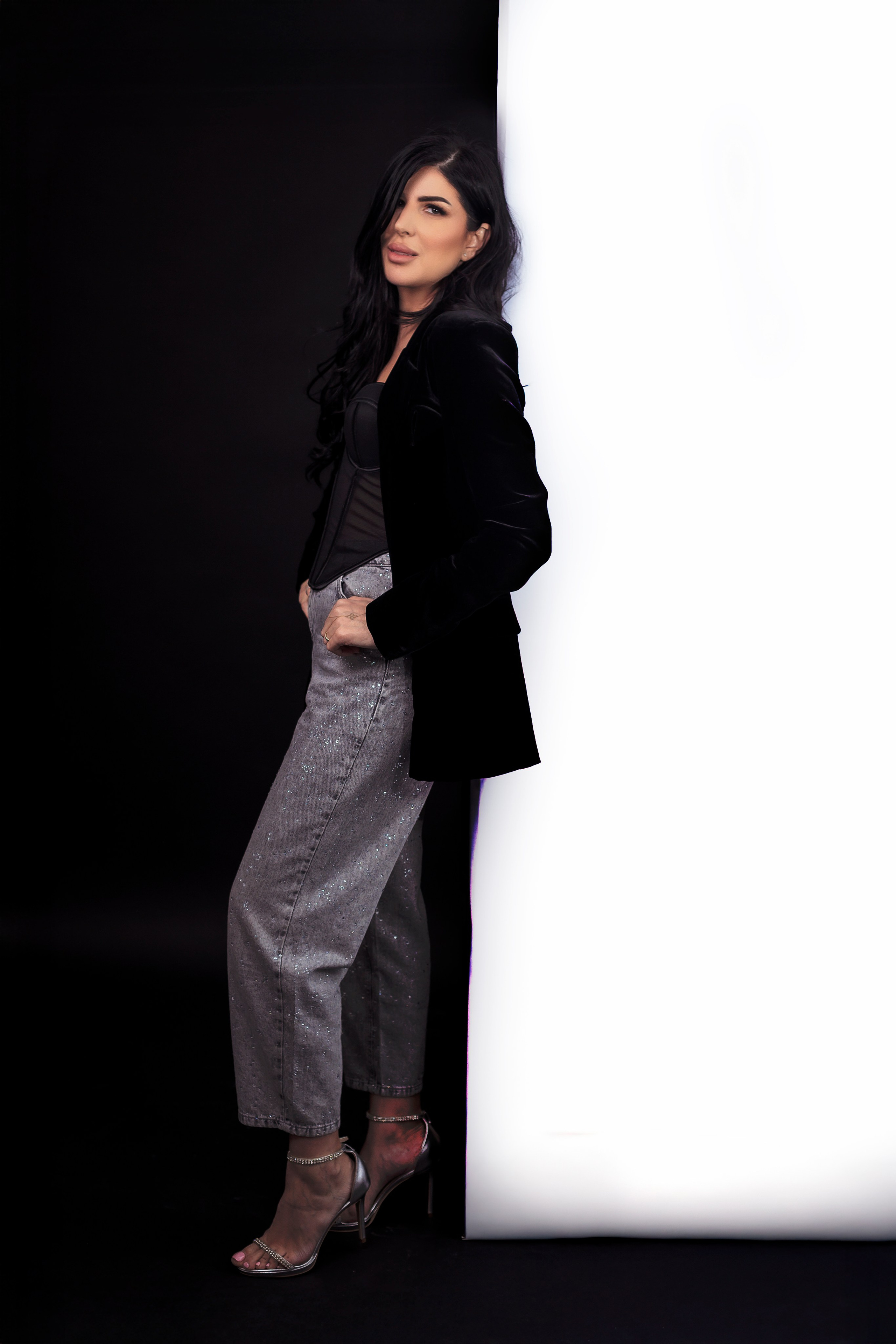 Portrete Constanta - O clipa de sinceritate in faţa camerei. Elena Mascan – Fotograf newborn, maternitate, portret, smash the cake & branding personal | La Femme Studio Photograpy|Constanţa