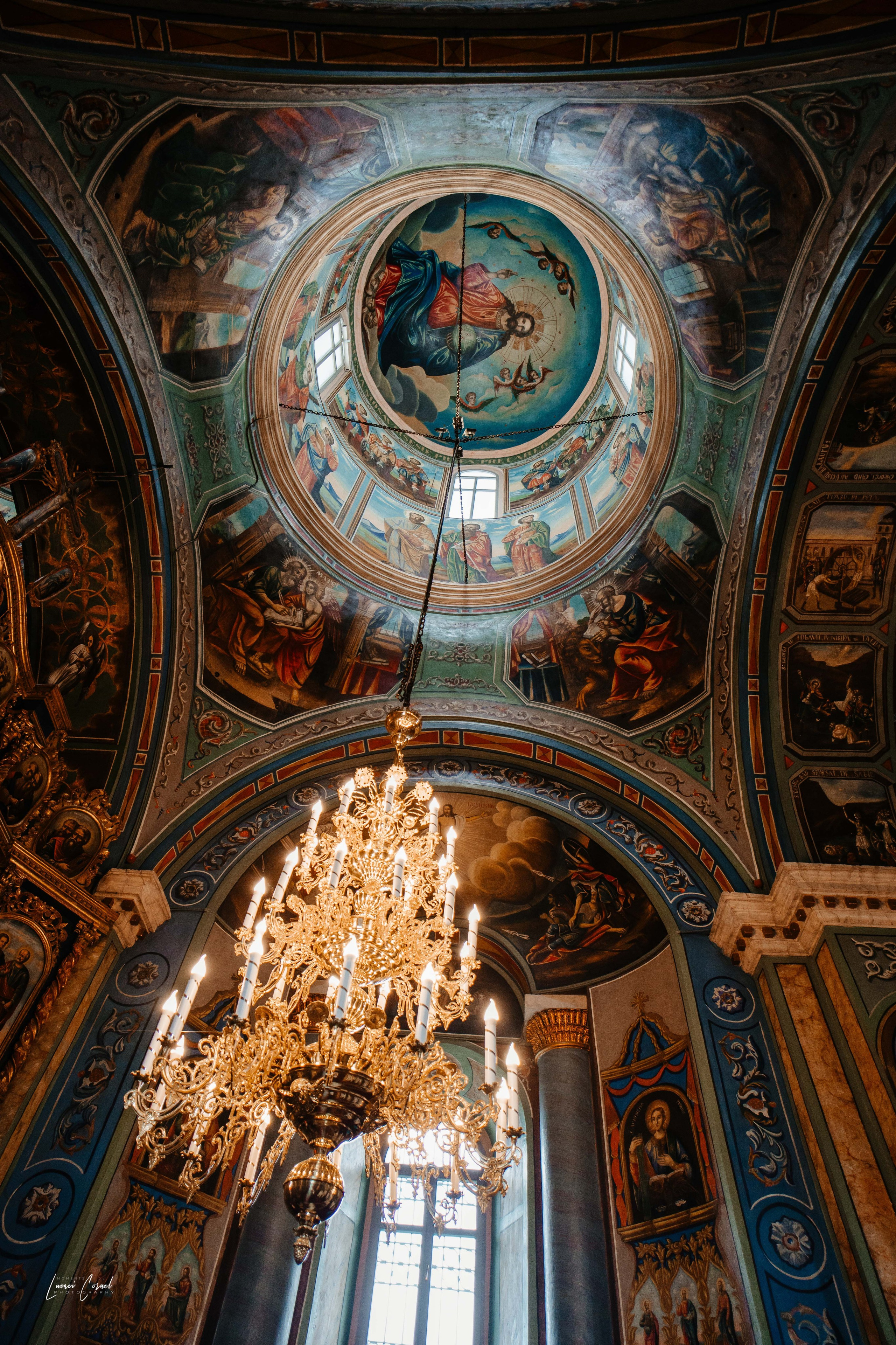 Adina & Alexandru – Nuntă elegantă în Roman. Fotograf de nuntă, corporate, botezuri, majorate și aniversări Roman, Lucaci Cornel