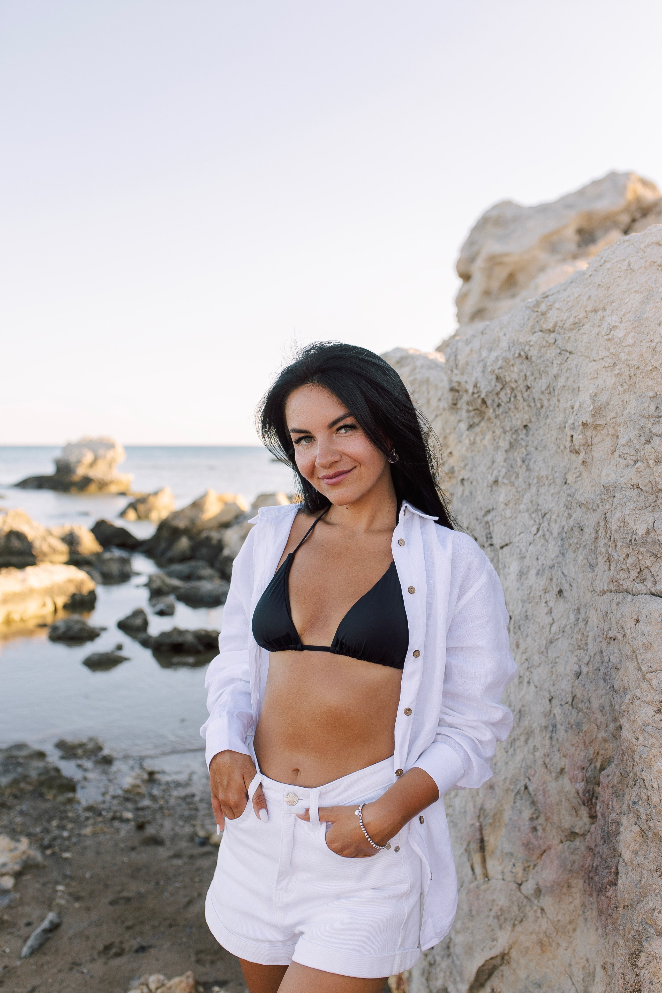 Aesthetic Couple Photoshoot Side Beach | Sunset Vibes. Professional Photographer in Alanya, Side, Belek, Antalya. Turkiye