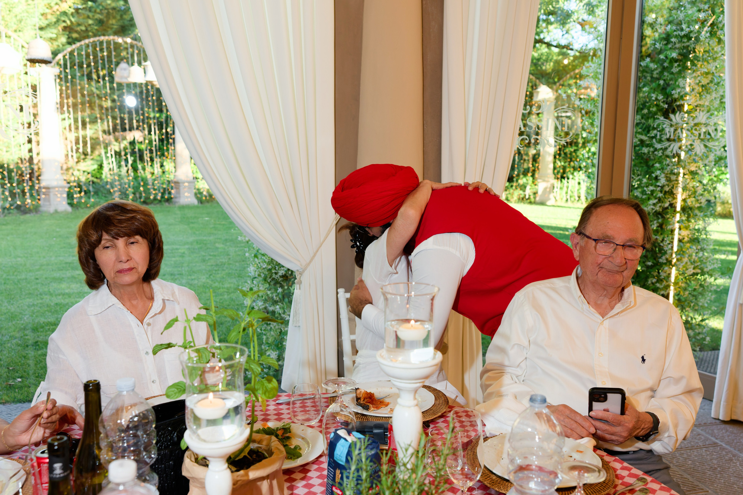 Pizza Party at Tenuta Massini, Florence, Italy. Destination Wedding Photographer — Nikita Burtsev