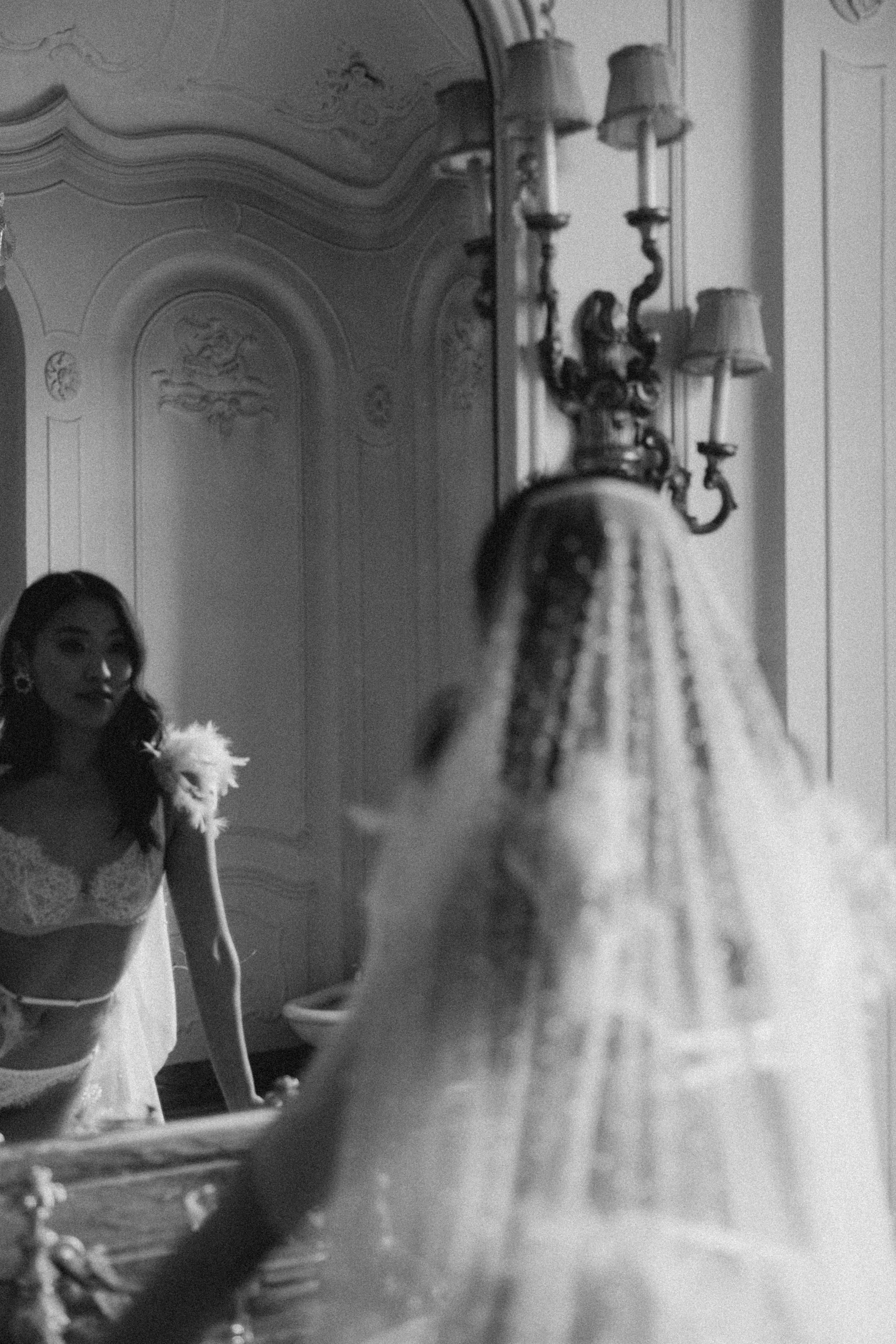 Bridal getting ready. Wedding and Family Photographer Switzerland and Italy. Valeria Diaz