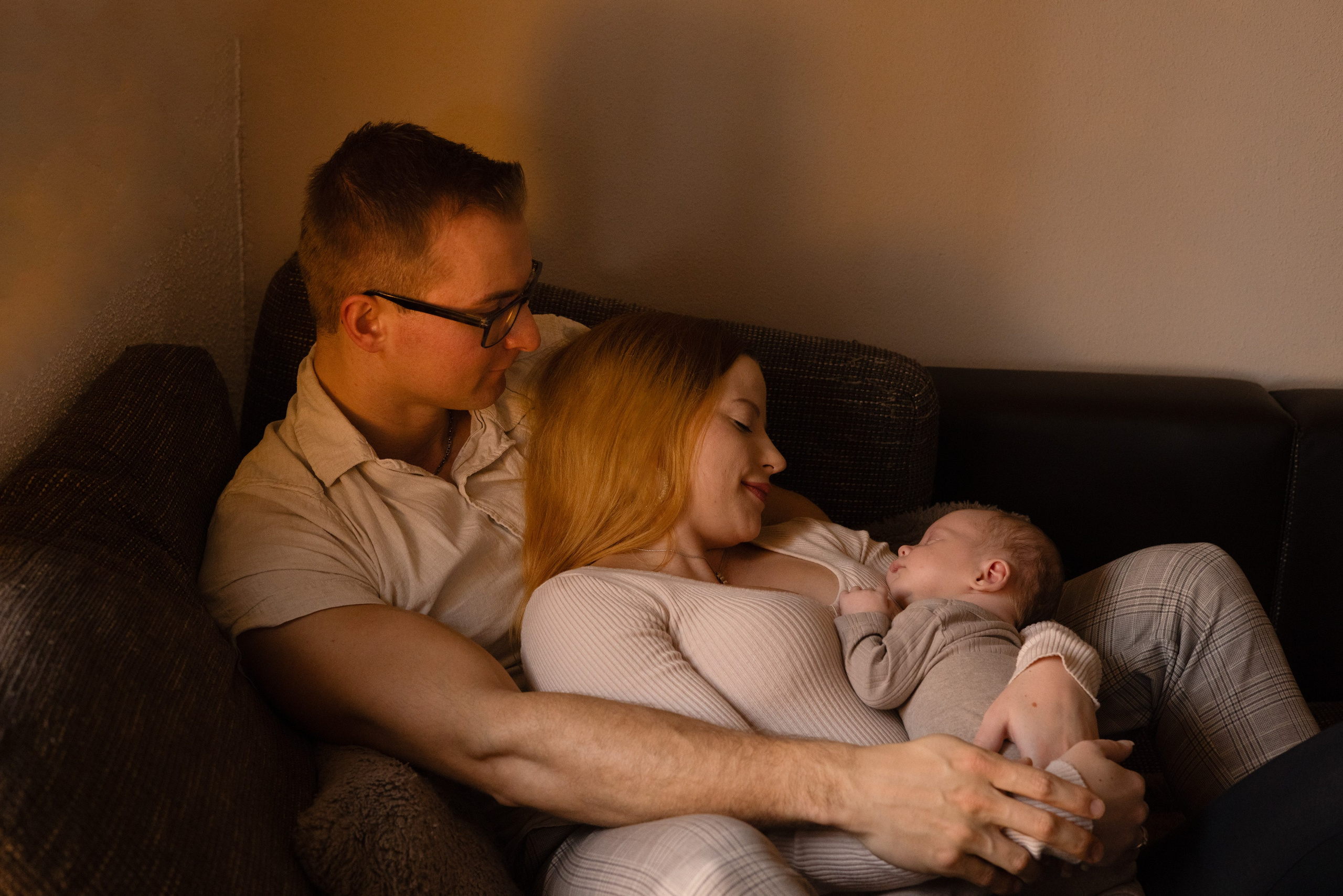 NEWBORN / LIFESTYLE INDOOR. Fotografin und Videografin im Raum Osnabrück und Emsland Alla