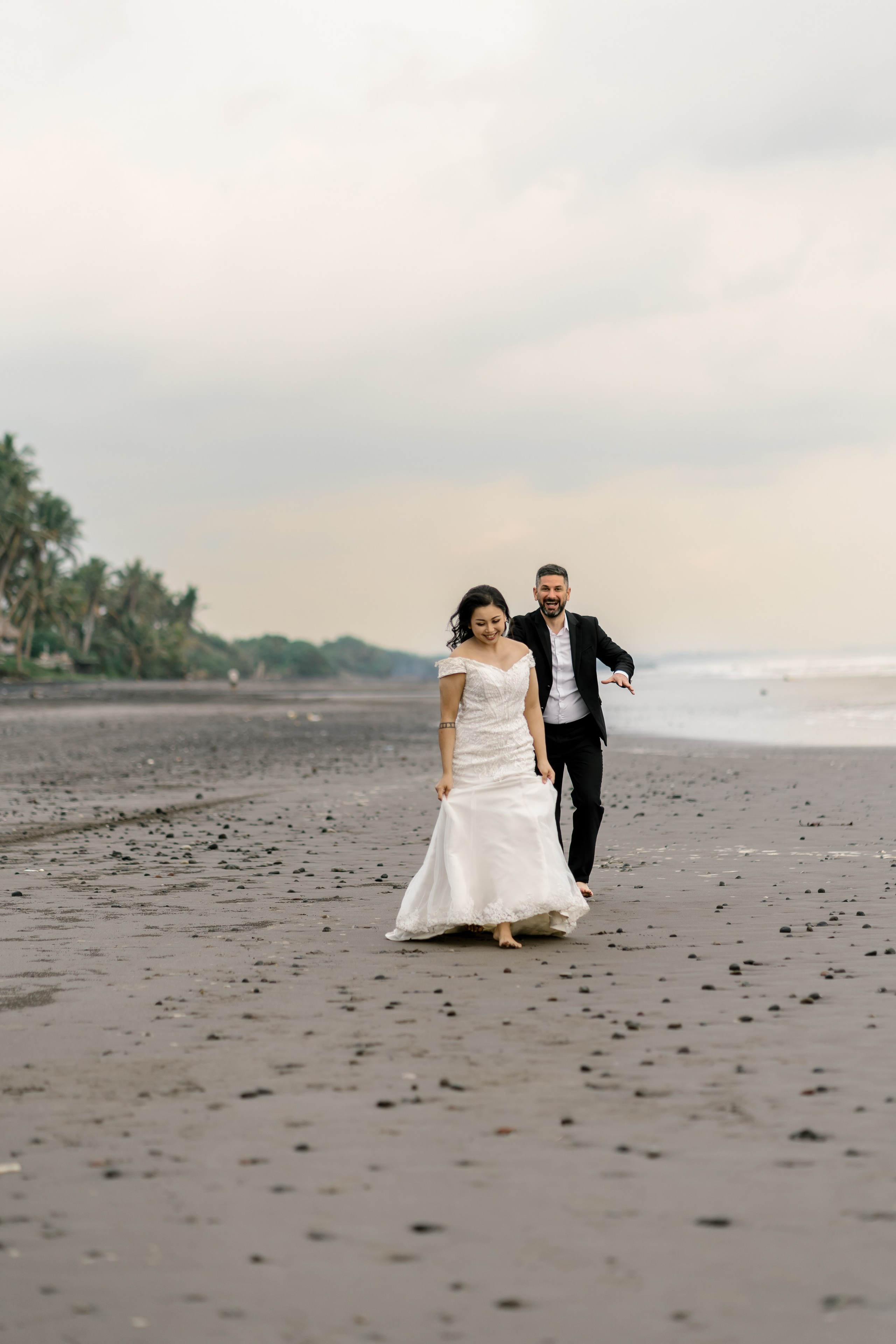 Honeymoon Photoshoot in Bali. Female Photographer in Bali