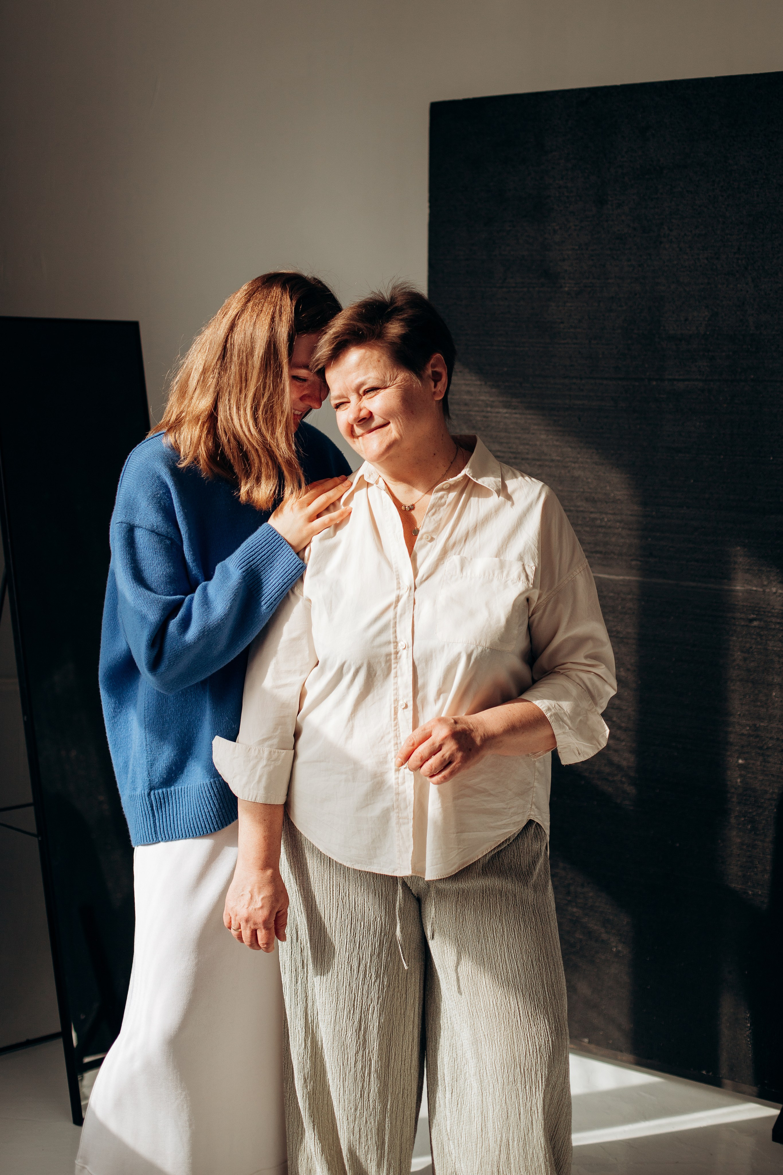 Аня, Ира и Миша. Главная