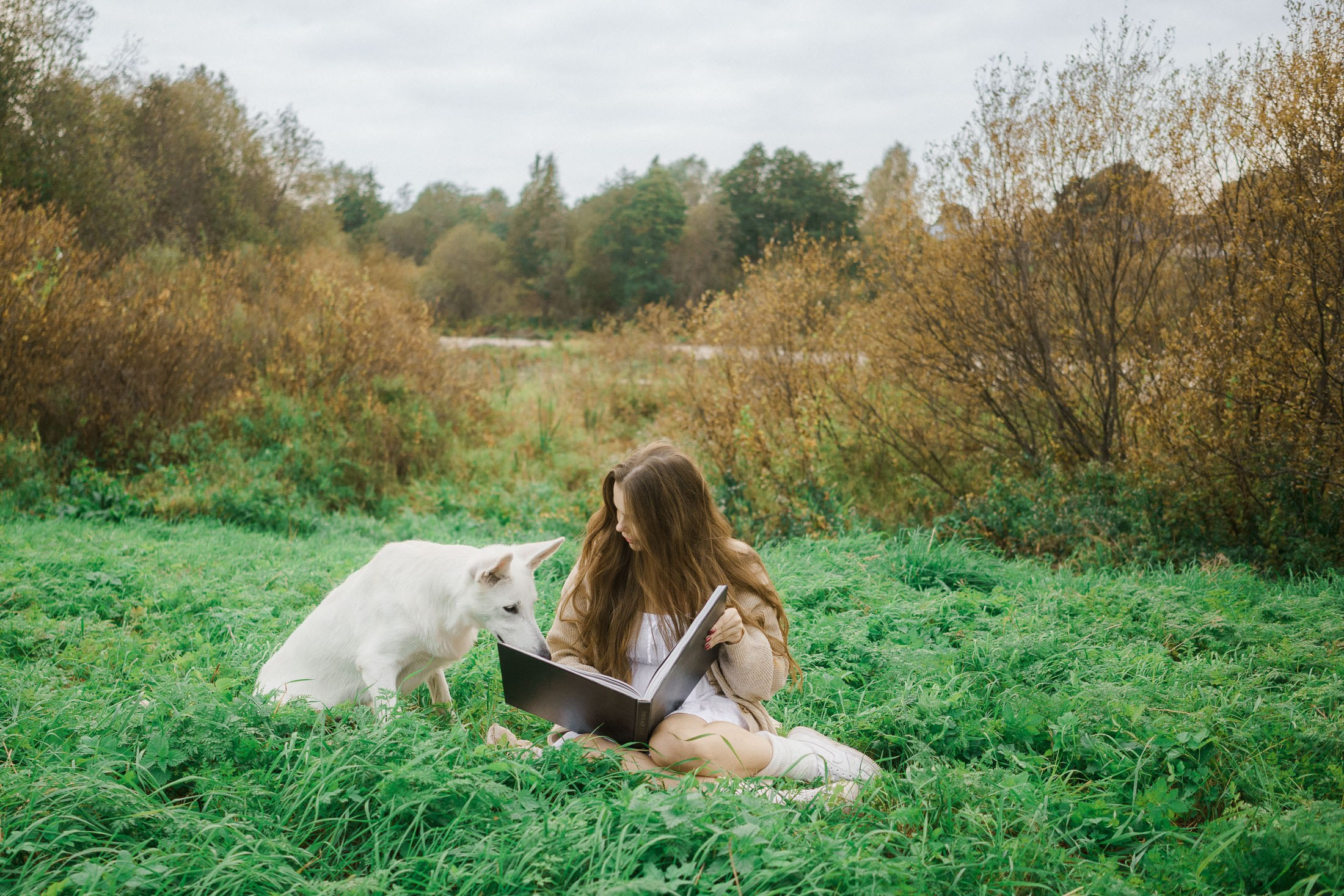 Syksyinen kuvaus rakkaan lemmikin kanssa