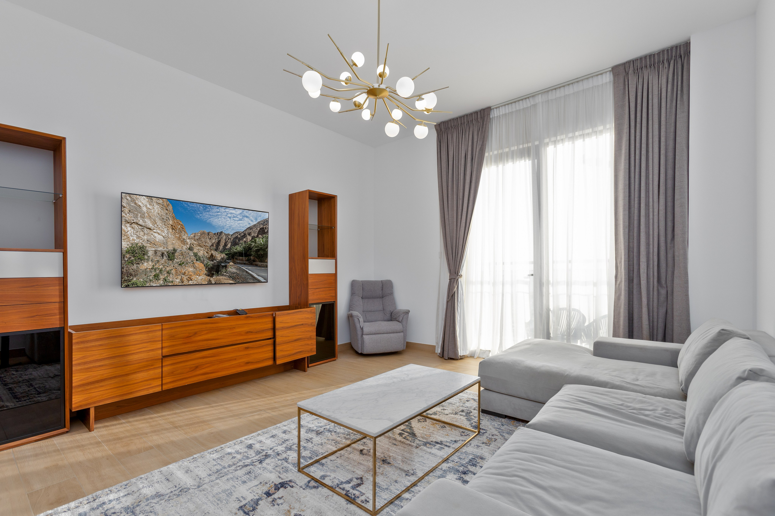 Le Pont 1 — 1BR. Samy Mar Boy │Portrait, Automotive and Real Estate Photographer